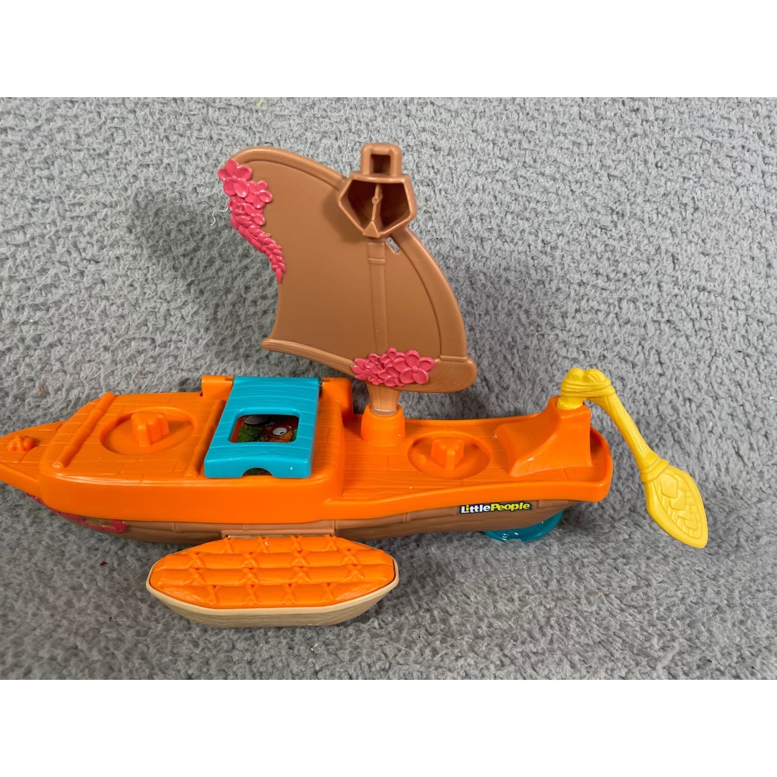 Fisher-Price Little People Disney Moana Maui Canoe Boat Replacement Toy HNR27 - Thumbnail 3