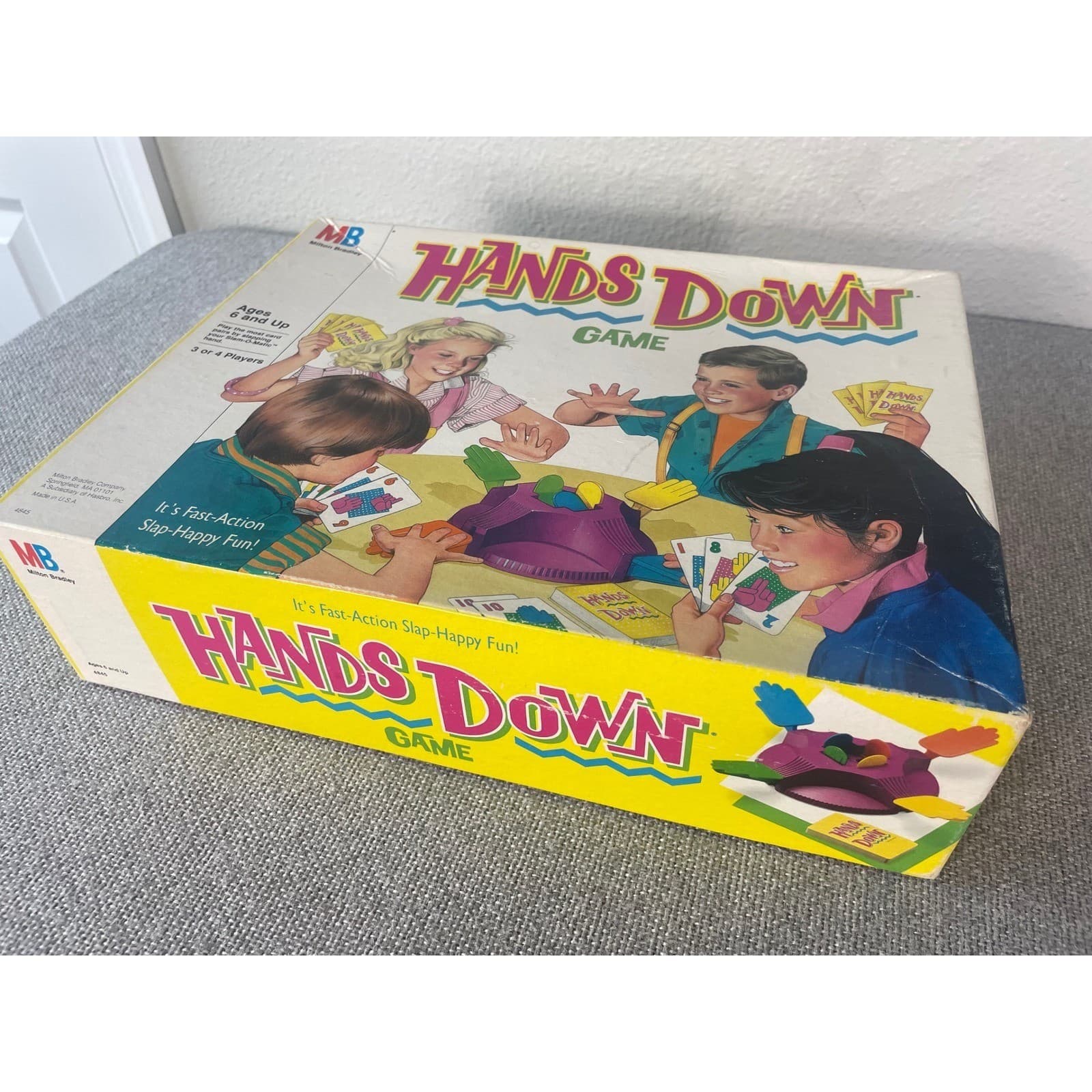 Vintage 1987 Milton Bradley Hands Down Game Complete Family Card Reaction Toy - Thumbnail 3