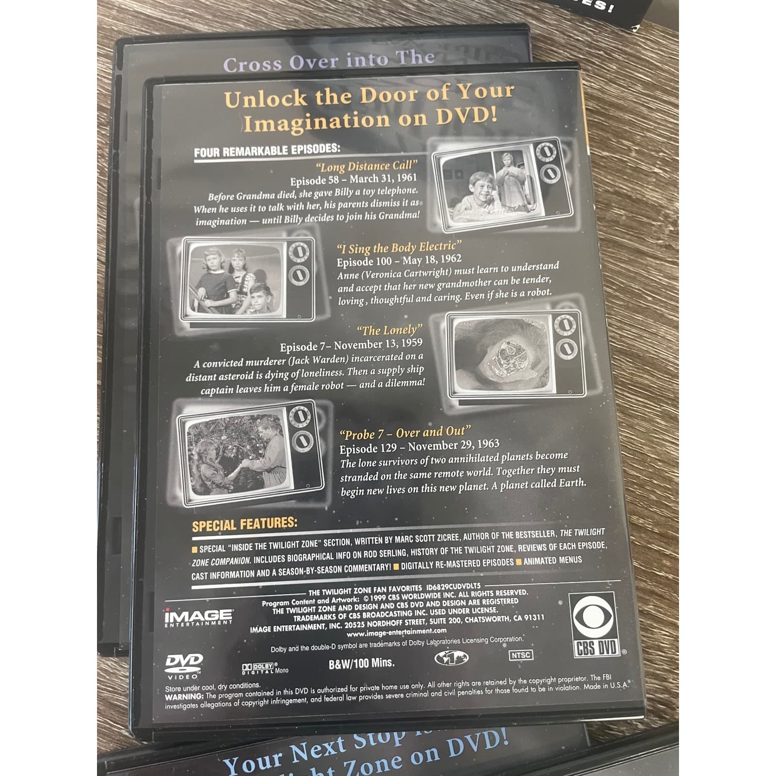 Twilight Zone Fan Favorites DVD 5 Disc Set Rod Serling Shatner Classic TV Sci Fi - Thumbnail 13