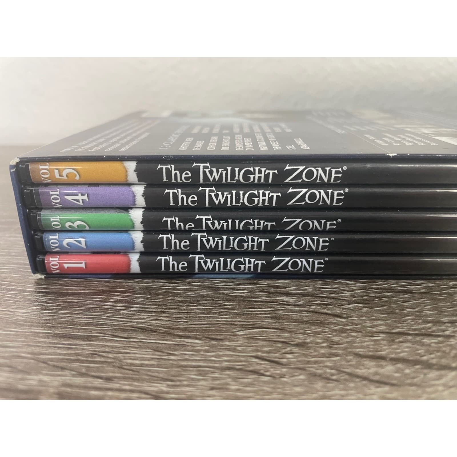 Twilight Zone Fan Favorites DVD 5 Disc Set Rod Serling Shatner Classic TV Sci Fi - Thumbnail 3