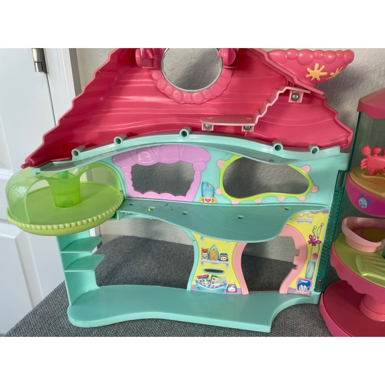 Littlest Pet Shop Biggest Playset Hasbro LPS House Replacement Parts - Thumbnail 12