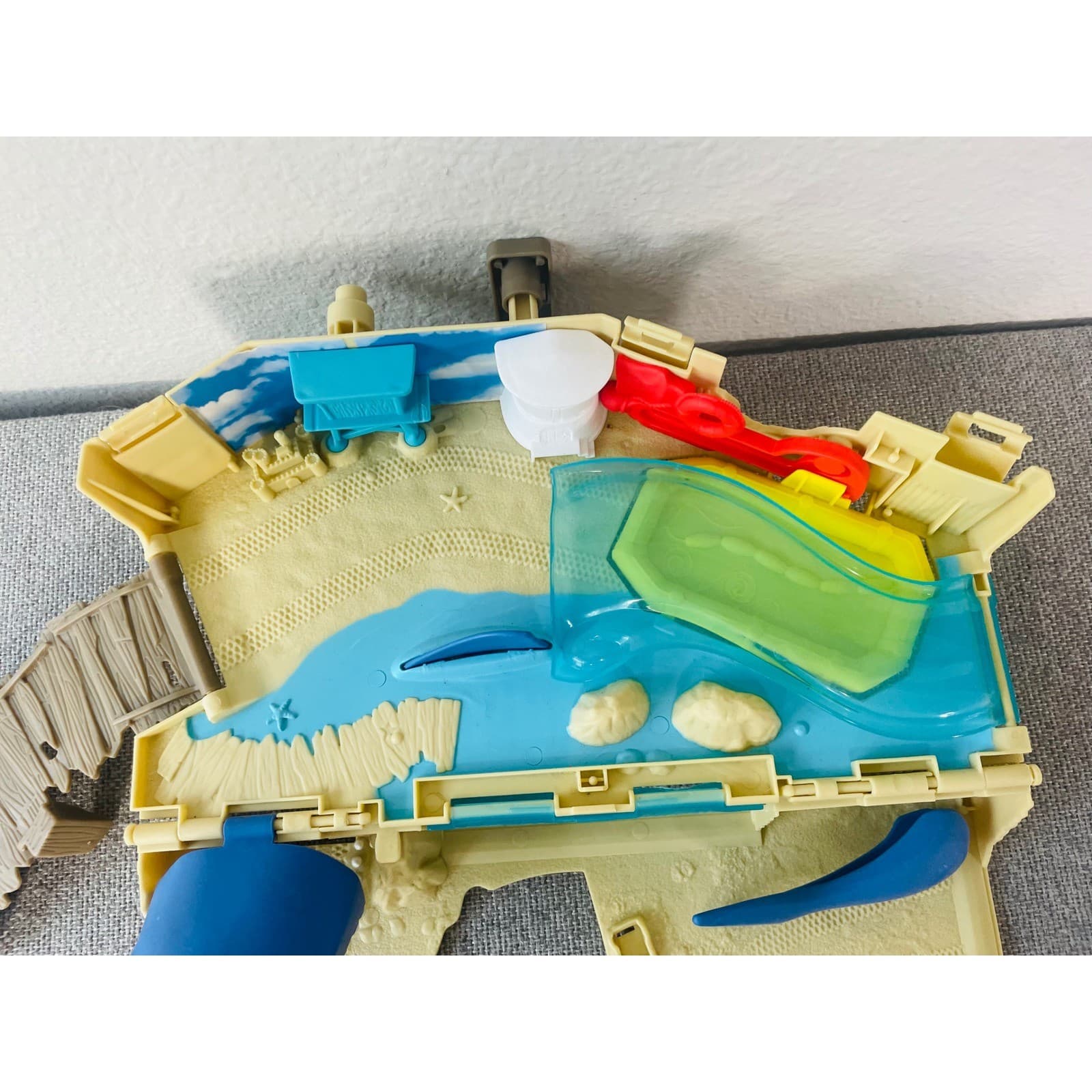 Matchbox MBX Shark Adventure Portable Playset Mattel Car Track Toy - Thumbnail 7
