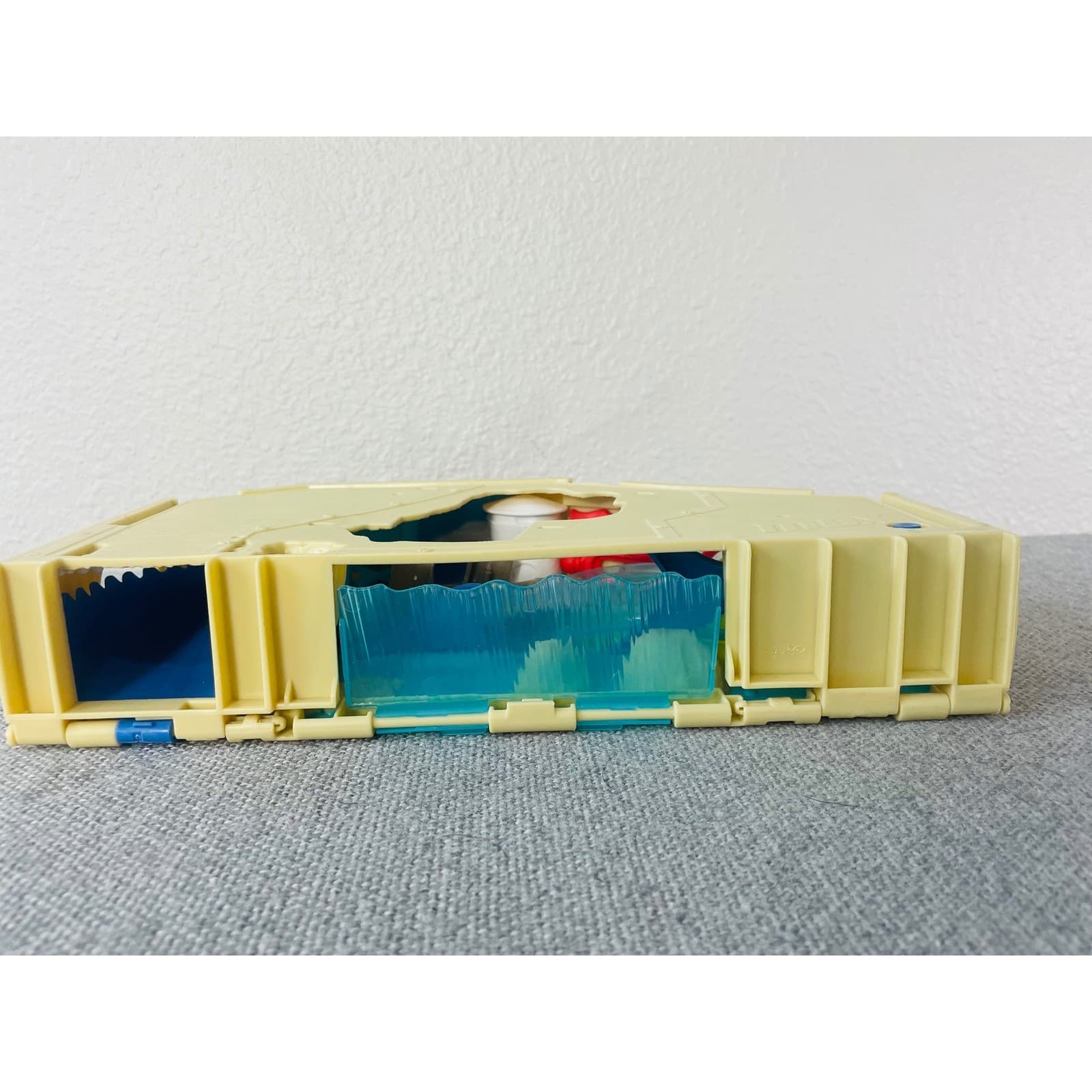 Matchbox MBX Shark Adventure Portable Playset Mattel Car Track Toy - Thumbnail 6