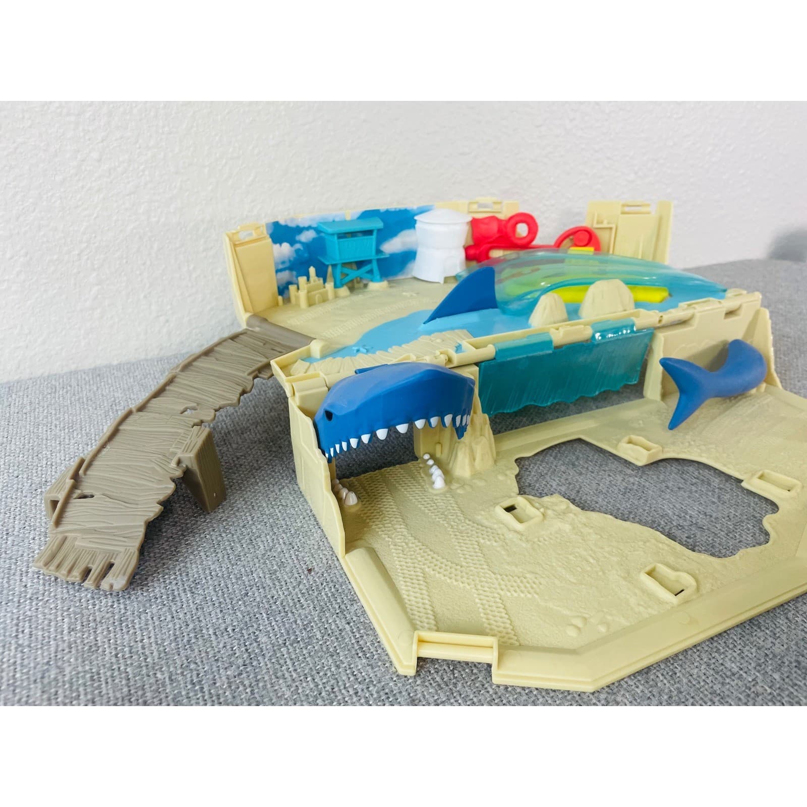 Matchbox MBX Shark Adventure Portable Playset Mattel Car Track Toy - Thumbnail 9