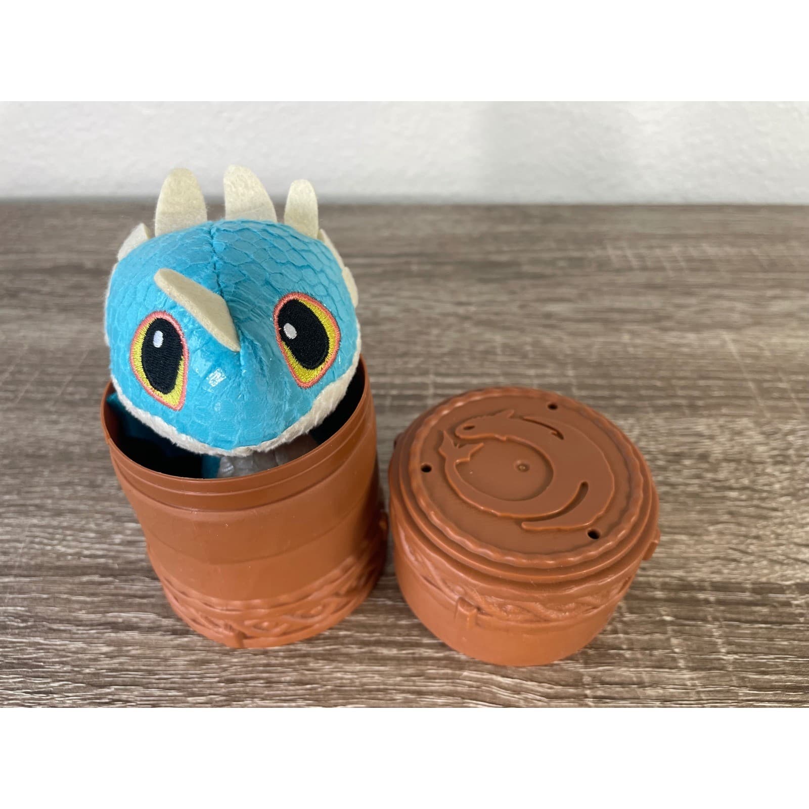 How to Train Your Dragon Stormfly Deadly Nadder Mini Plush Mystery Capsule - Thumbnail 7