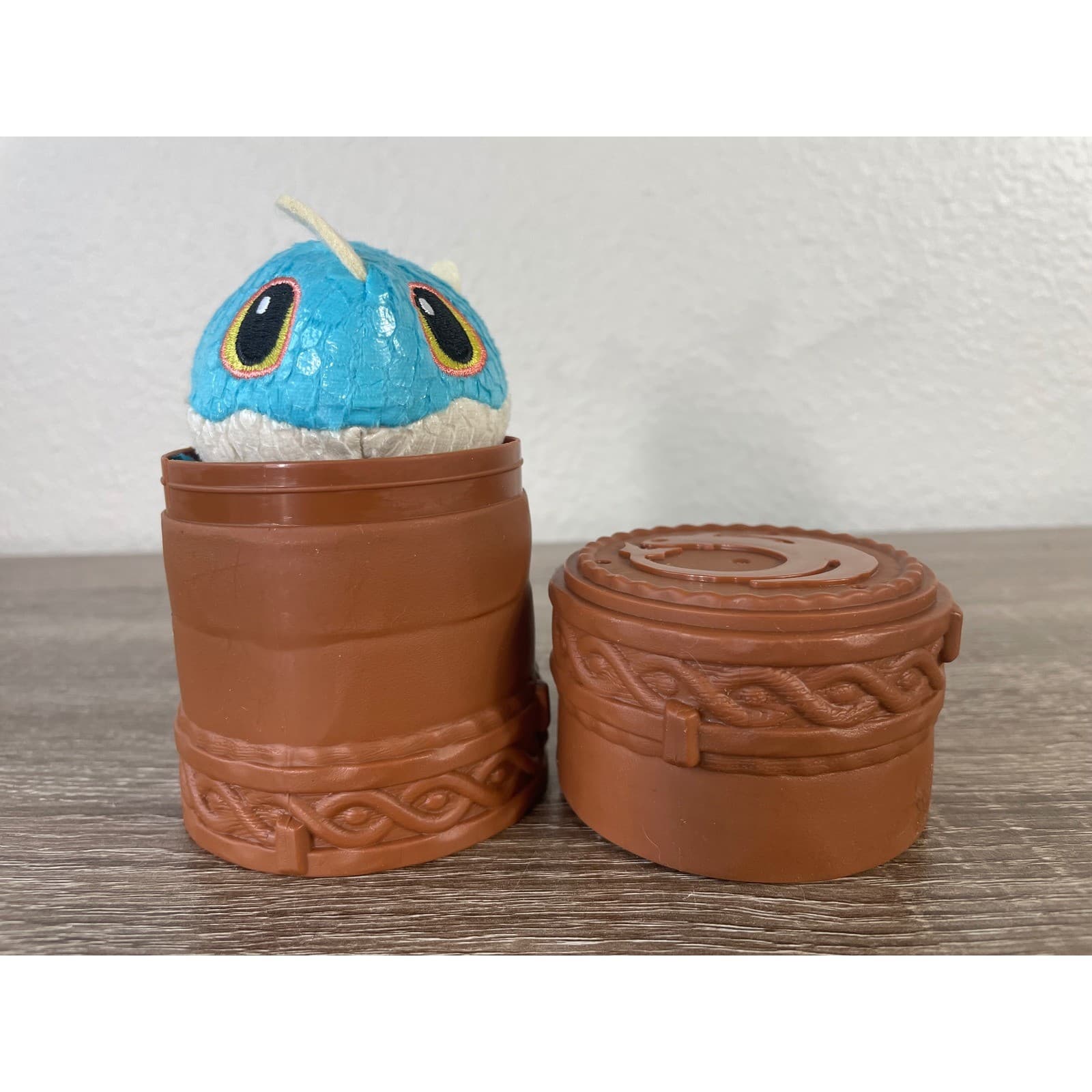 How to Train Your Dragon Stormfly Deadly Nadder Mini Plush Mystery Capsule - Thumbnail 8
