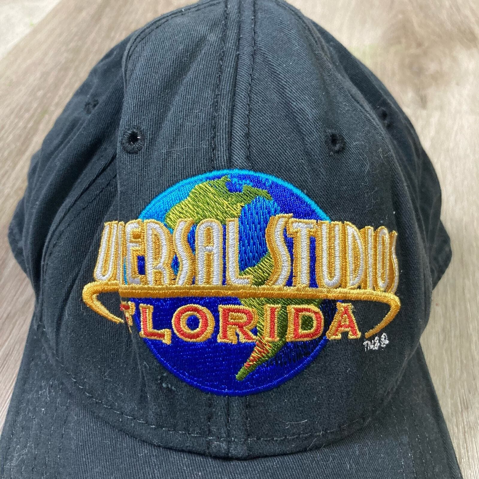 Universal Studios 90s Embroidered Black Baseball Cap Unisex Adjustable Hat - Thumbnail 2