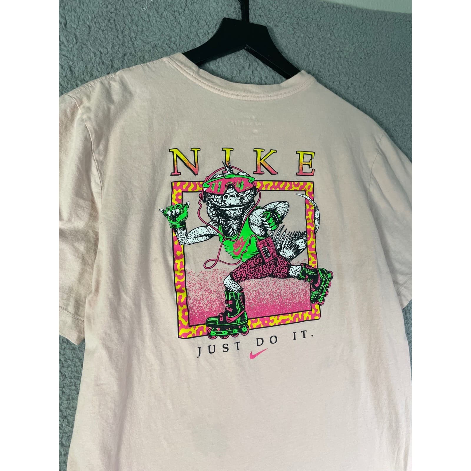 Nike Tee Mens Large Just Do It Roller Skate Lizard Graphic T Shirt - Thumbnail 4
