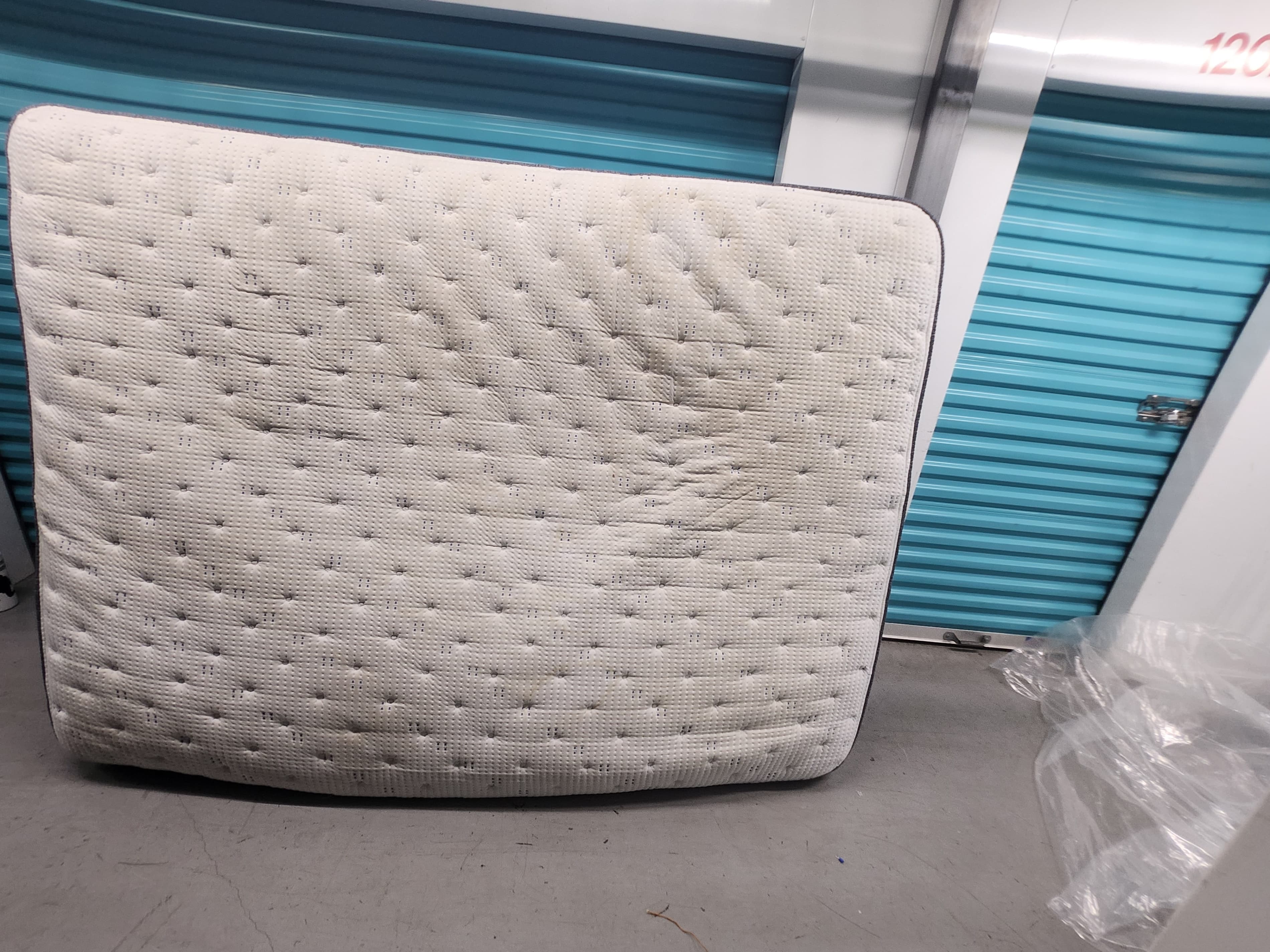 Serta iSeries Hybrid Mattress Queen - Thumbnail 3
