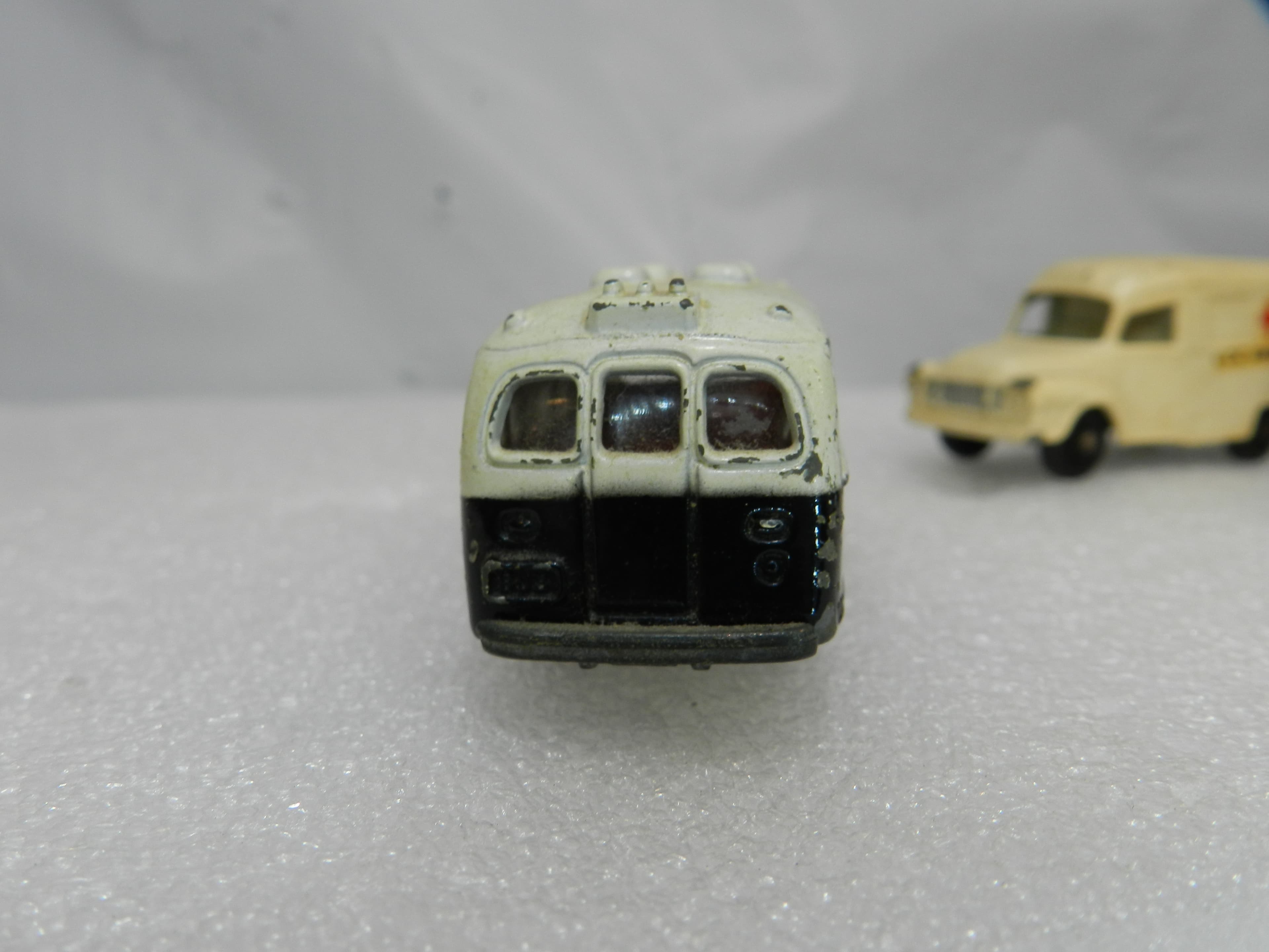 5 Vintage Matchbox Lesney Scammel Tomuca Truck Lomas Bus Ambulance Lot (O76S) - Thumbnail 4