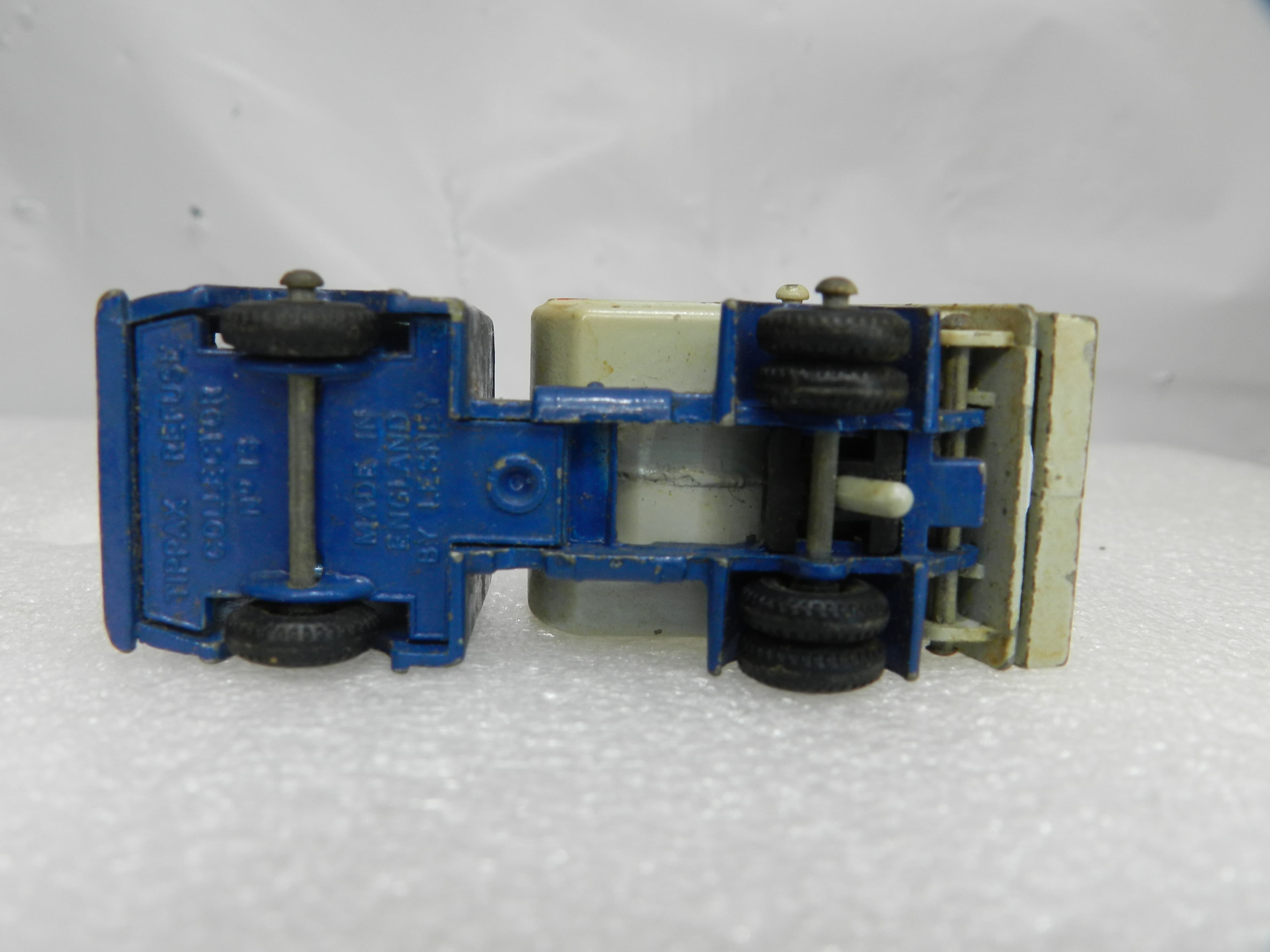 5 Vintage Matchbox Lesney Scammel Tomuca Truck Lomas Bus Ambulance Lot (O76S) - Thumbnail 27