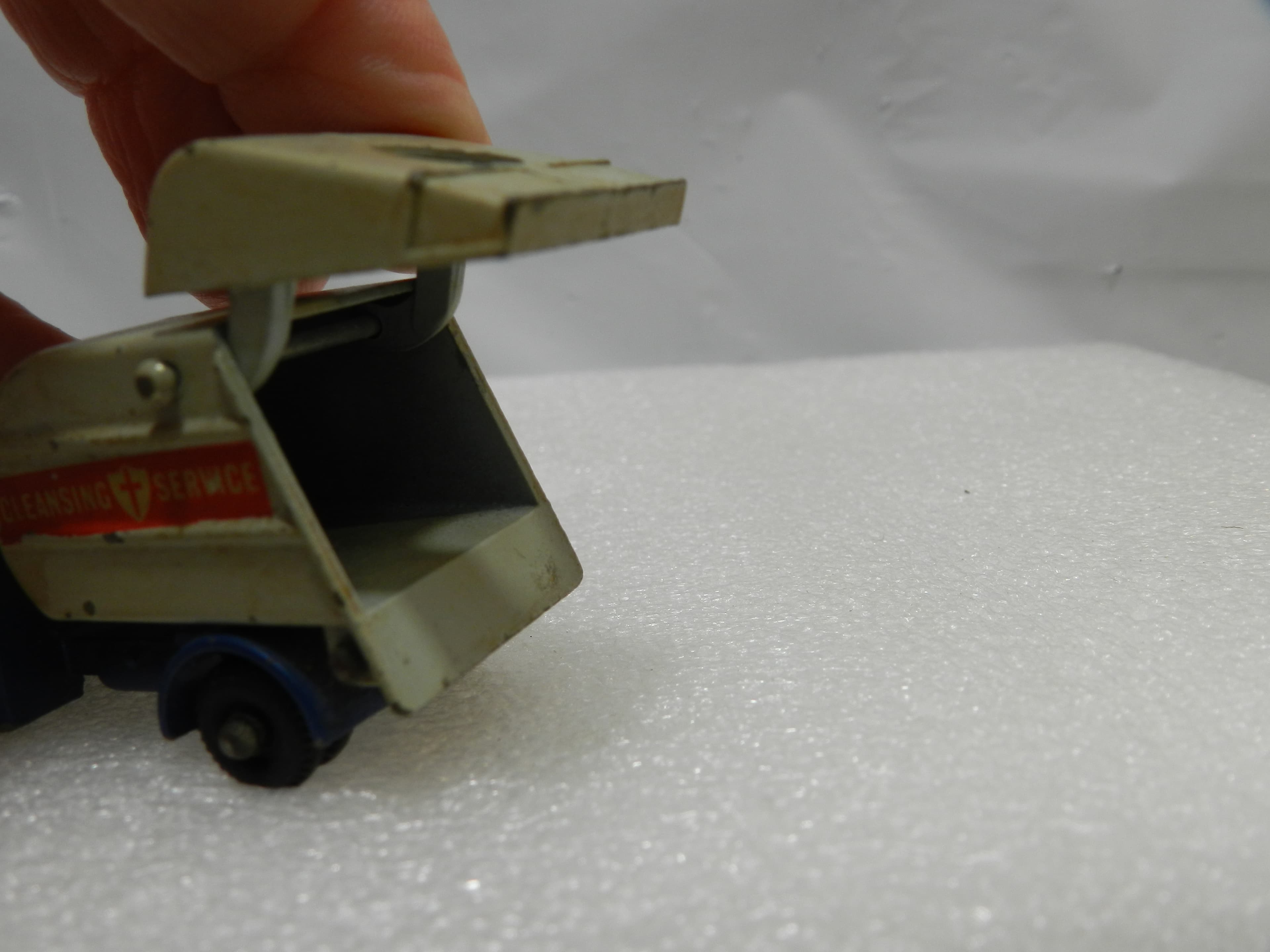 5 Vintage Matchbox Lesney Scammel Tomuca Truck Lomas Bus Ambulance Lot (O76S) - Thumbnail 29