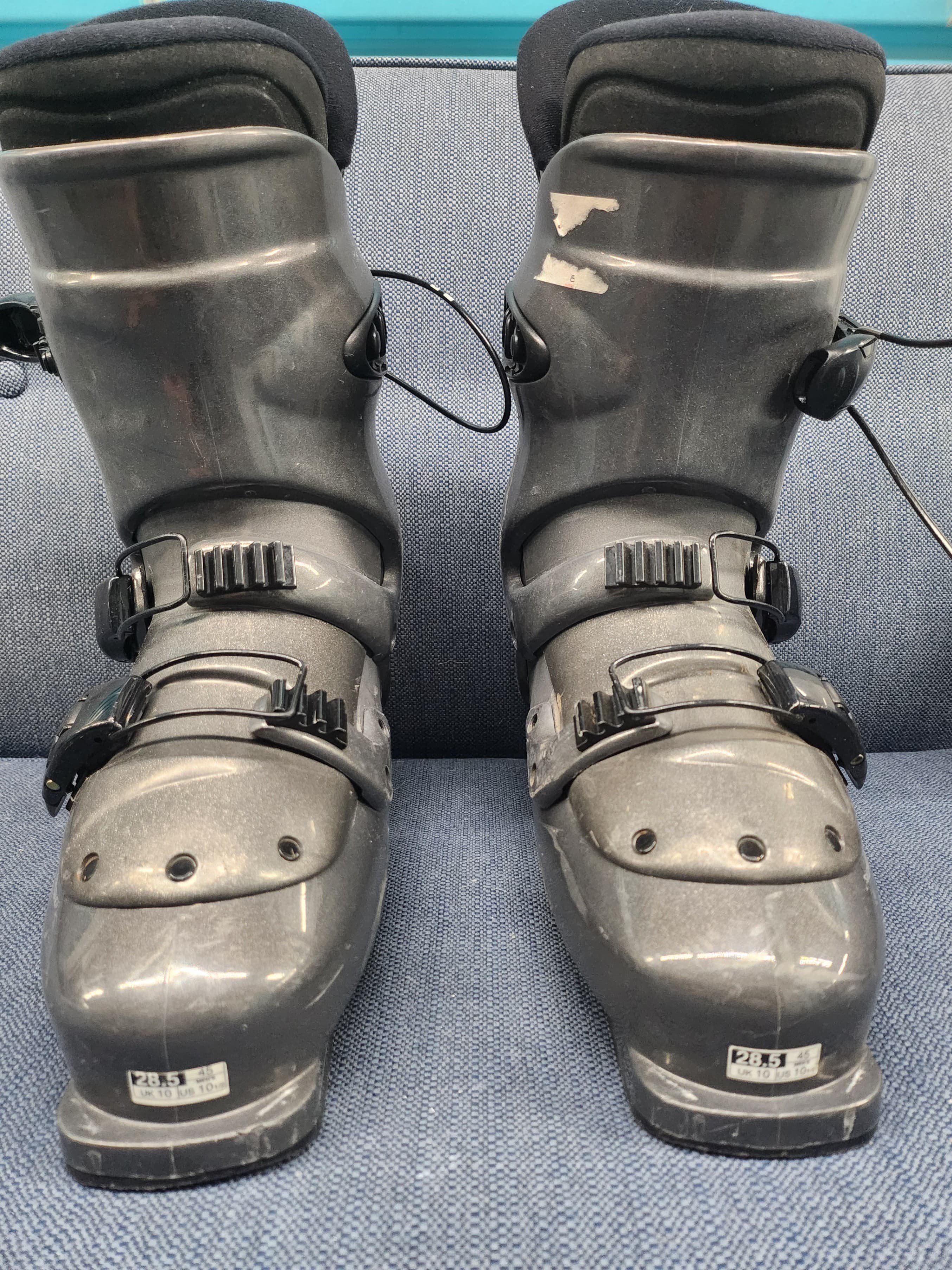 Salomon Ski Boots Men's US 10.5 size - Thumbnail 2