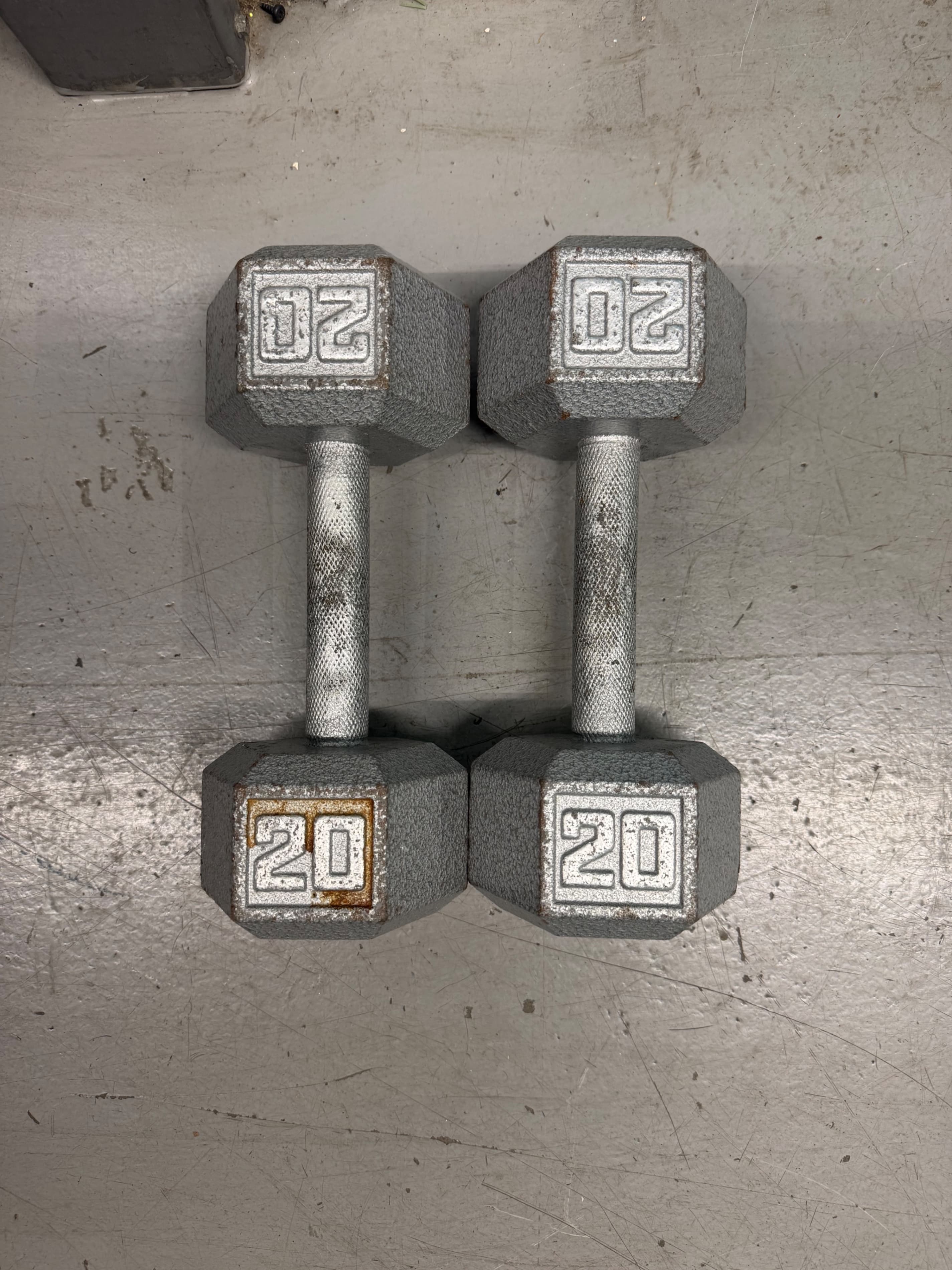 Hex Dumbbell Set 5-20 lb Cast Iron Weights - Thumbnail 4