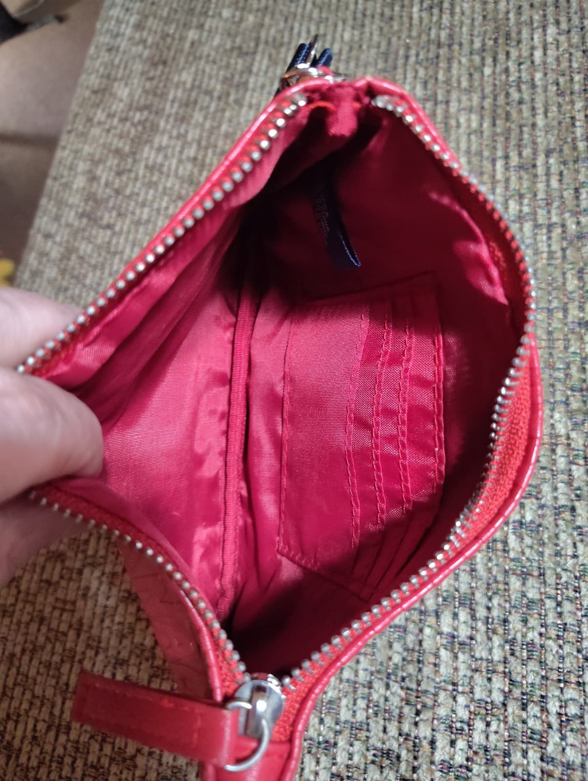 Nautica Red Logo Zip Wallet RFID Blocking w/ ID Window & Card Slots - Thumbnail 4