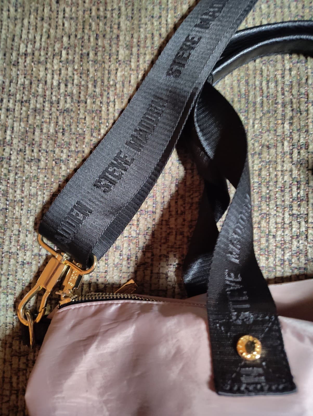 Steve Madden Black & Pink Large Gym Tote Overnight Travel Duffel Bag Carry-On. - Thumbnail 10