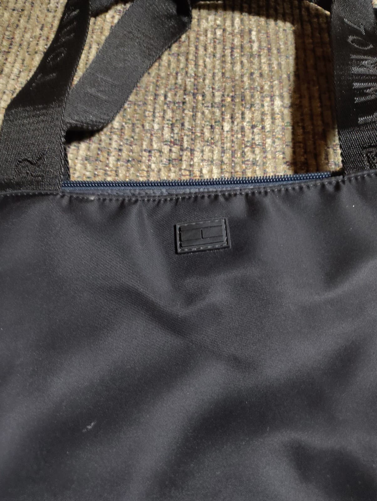 Tommy Hilfiger Navy Solid Tote Bag Zip Top Double Handles Inner Pockets - Thumbnail 2