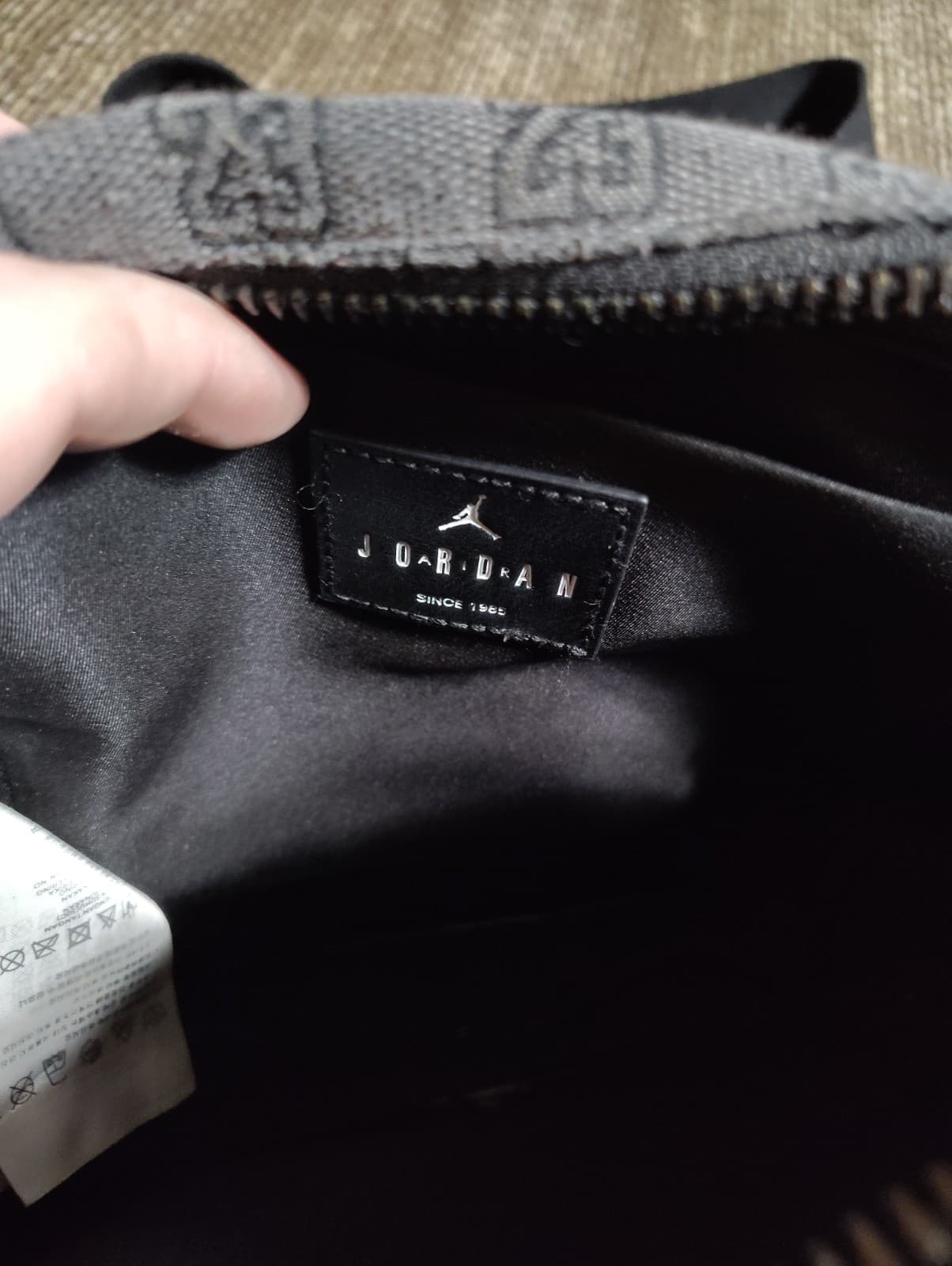 Men’s Jordan Monogram Cross body bag black gold - Thumbnail 6