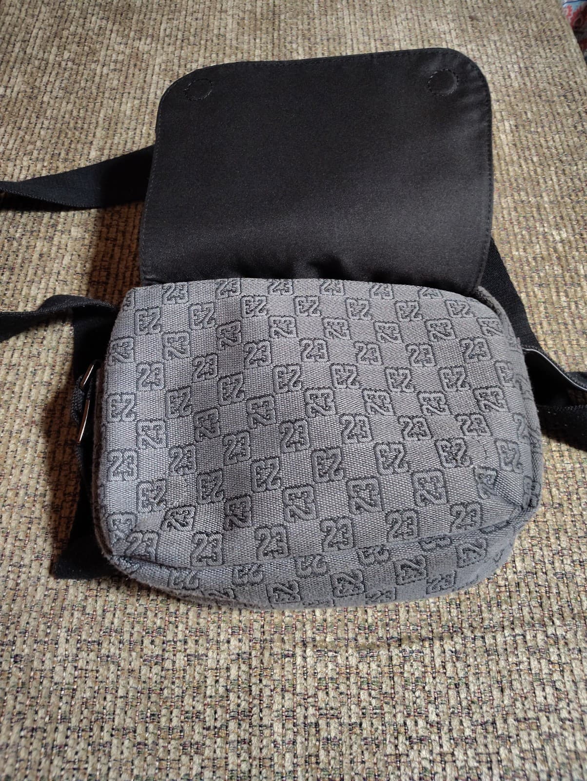 Men’s Jordan Monogram Cross body bag black gold - Thumbnail 2