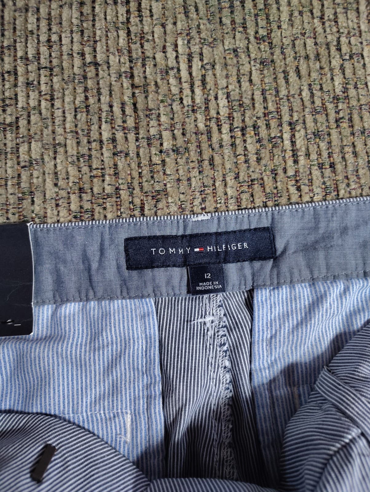 Vintage Tommy Hilfiger Pinstripe Chino Shorts Women’s Size 12 White Blue - Thumbnail 4