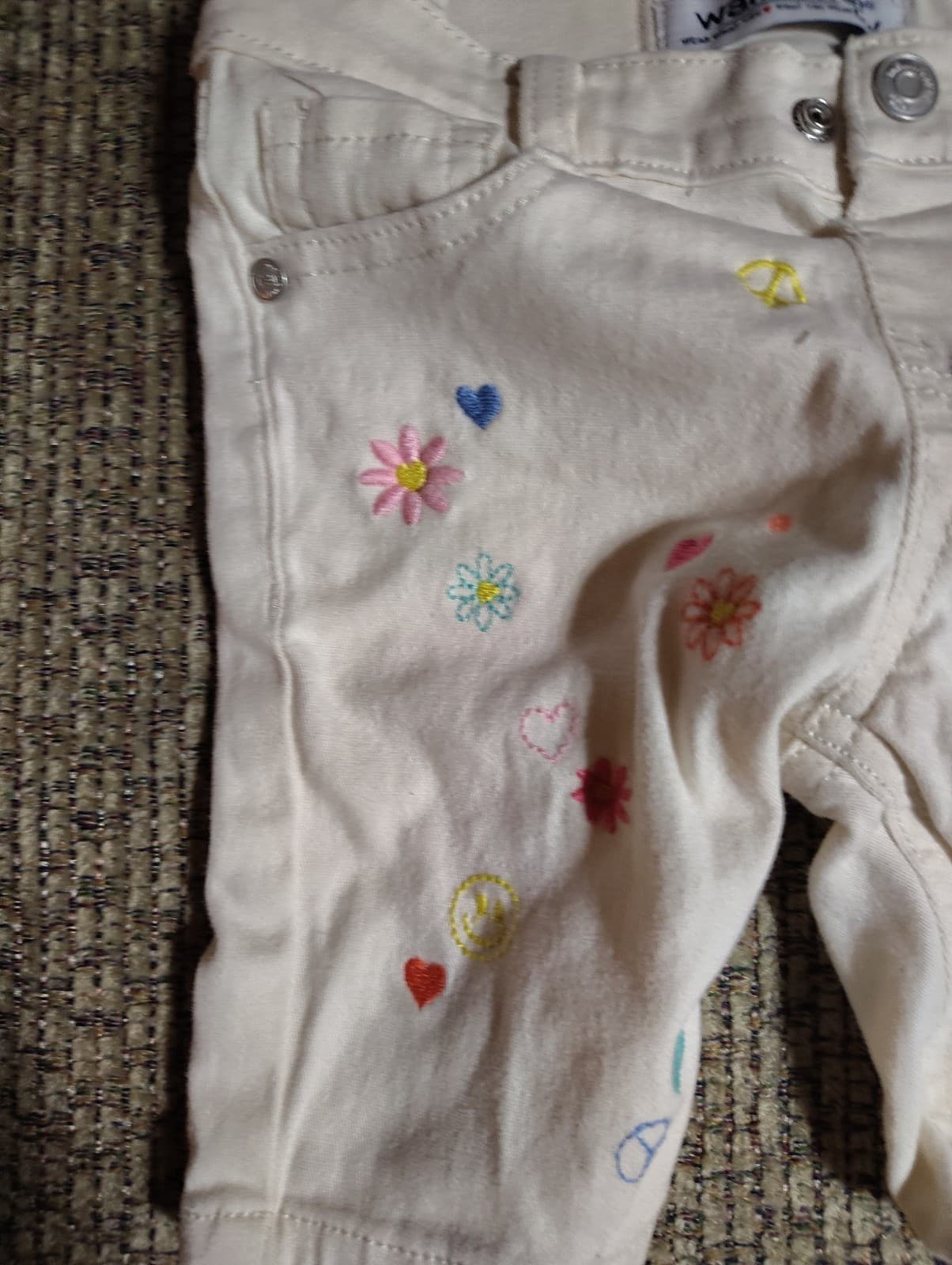 Wallflower Girl White Colorful Embroidered Denim Regular Fit Girls Shorts 4 - Thumbnail 2
