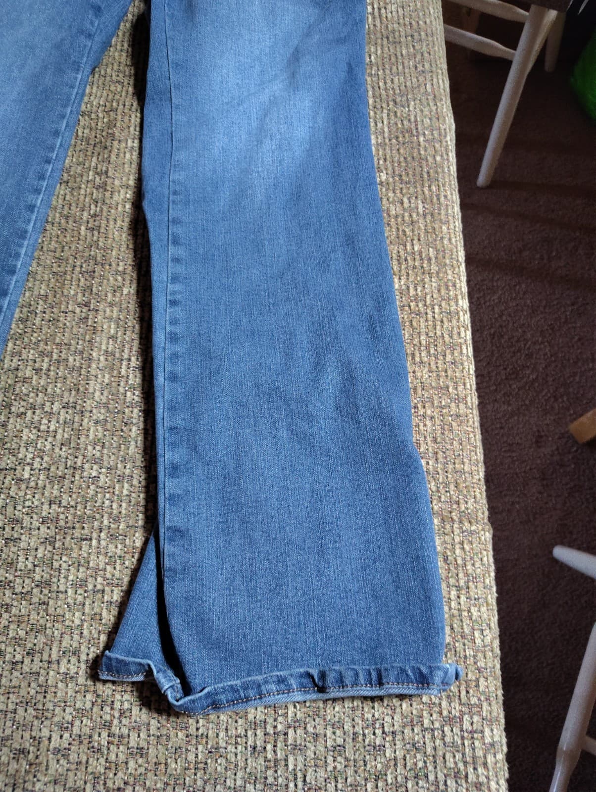 Time And Tru Stretch Cuffed Dark Denim Jeans Women's Size 16 - Thumbnail 3