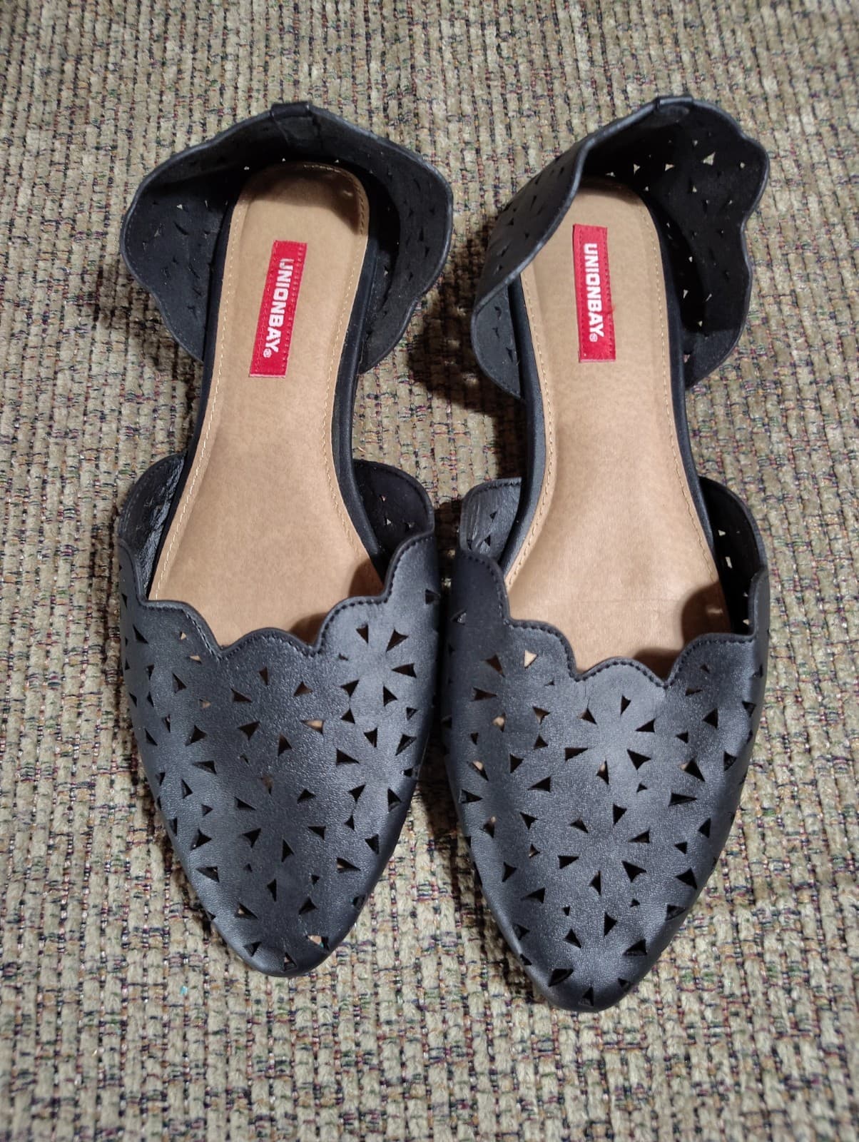 Union Bay Women's Black Perforated Flats Slip On Shoes Size 10M Faux Leather
