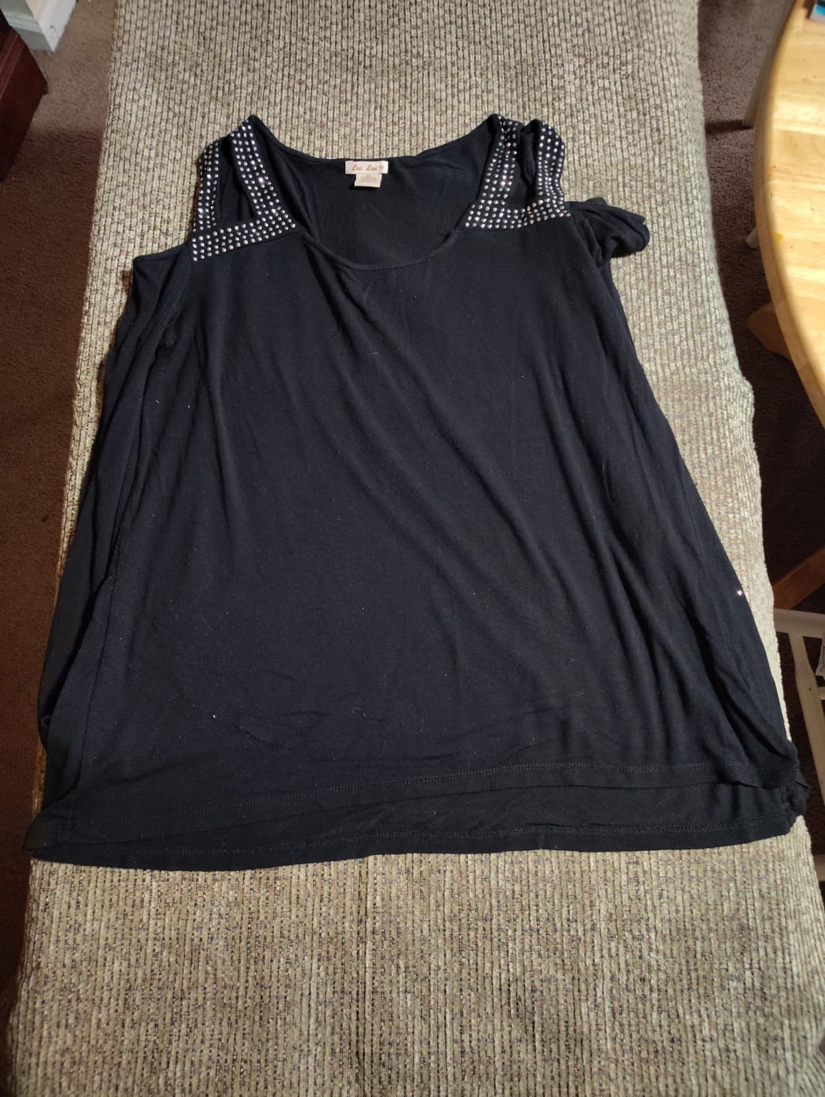 Lia Lee Size 1X Blouse Womens Black Scoop Neck Long Sleeve Style TR35-02x