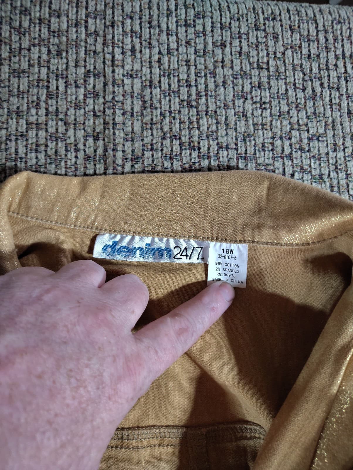 Denim 24/7 Women’s 18W gold metallic jacket - Thumbnail 4