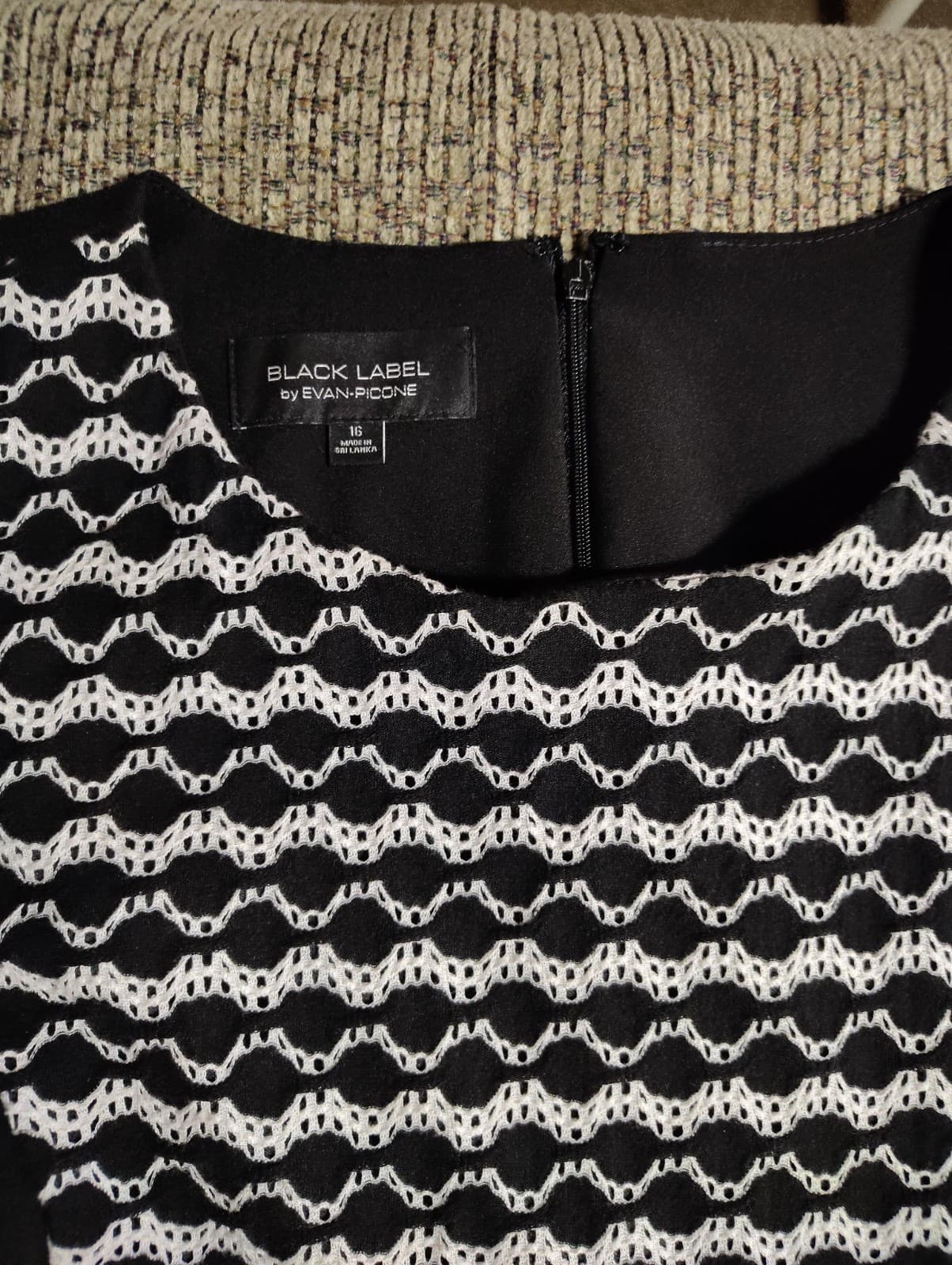 Evan Picone Size 16 Cocktail Sheath Party Dress Career Black White Slimming - Thumbnail 4
