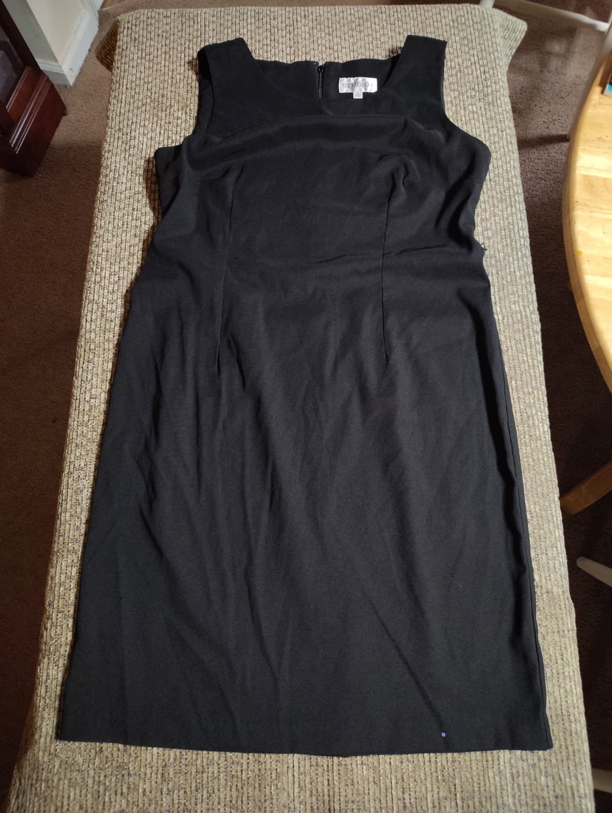 Studio One Women Sleeveless Beaded Dress Size 16 Black