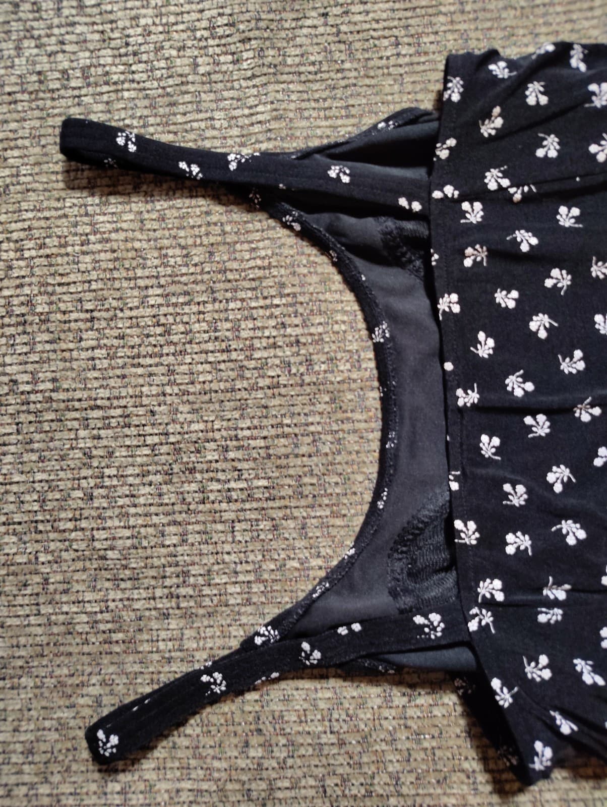 Vtg Basic Editions Swimdress Floral Black And White 11/12 L Built-In Bra Lined - Thumbnail 2