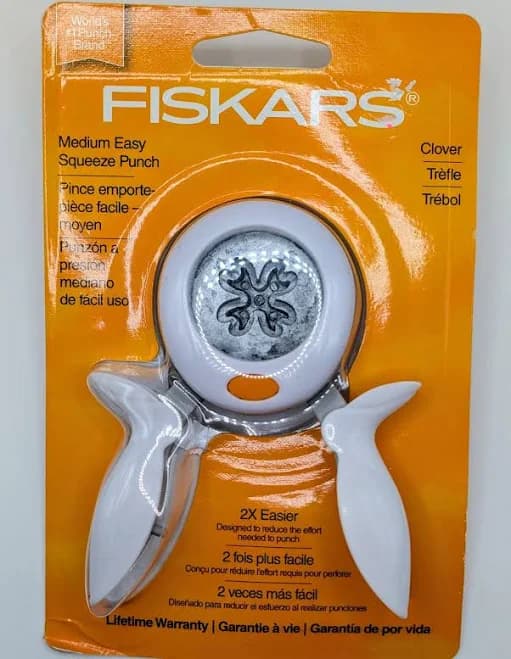 Fiskars® Clover Medium Easy Squeeze Punch in Green | Michaels® - Thumbnail 8
