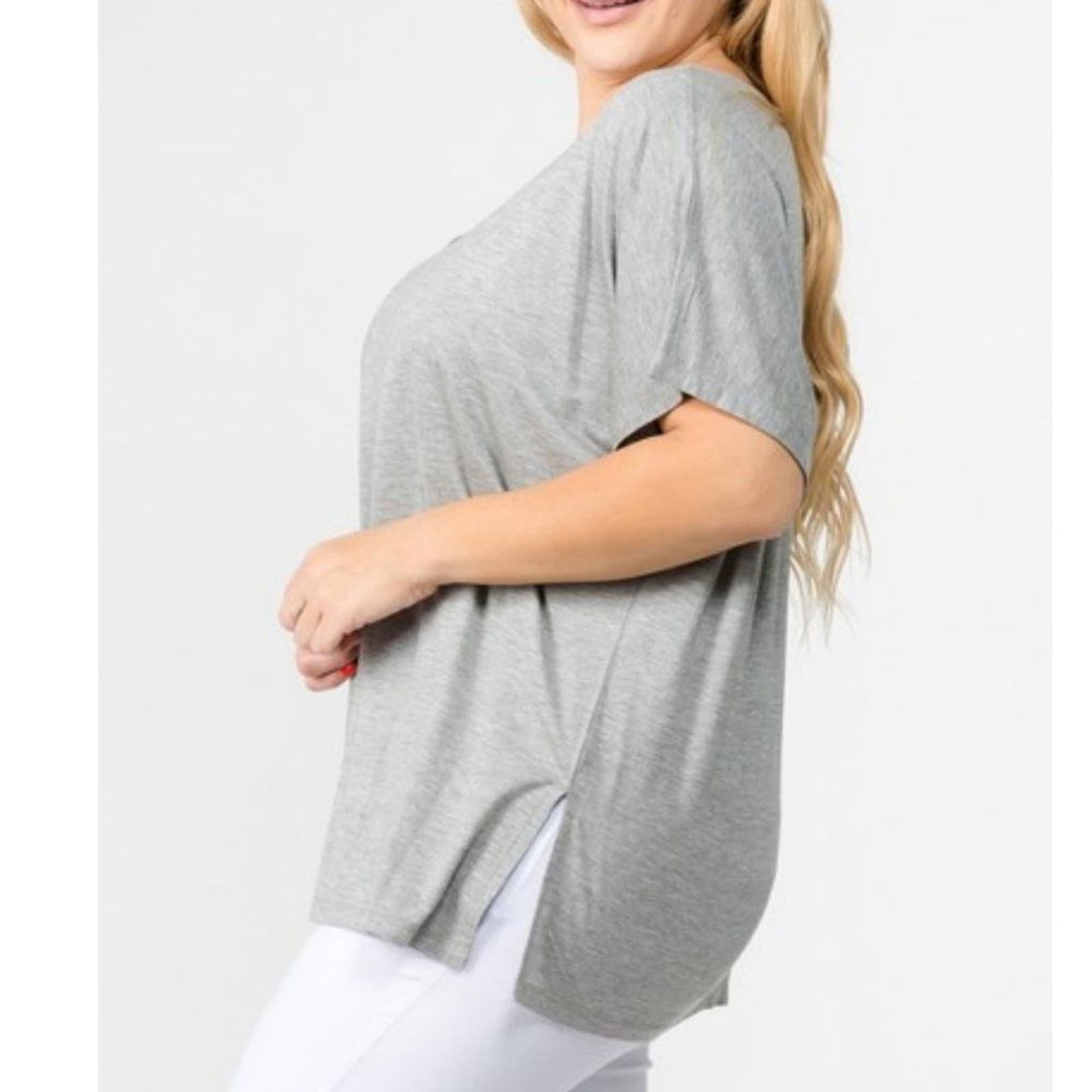 Plus Size T-Shirt V Neck Oversized Fit Side Slits Sizes XL-3X. Heather Grey - Thumbnail 2