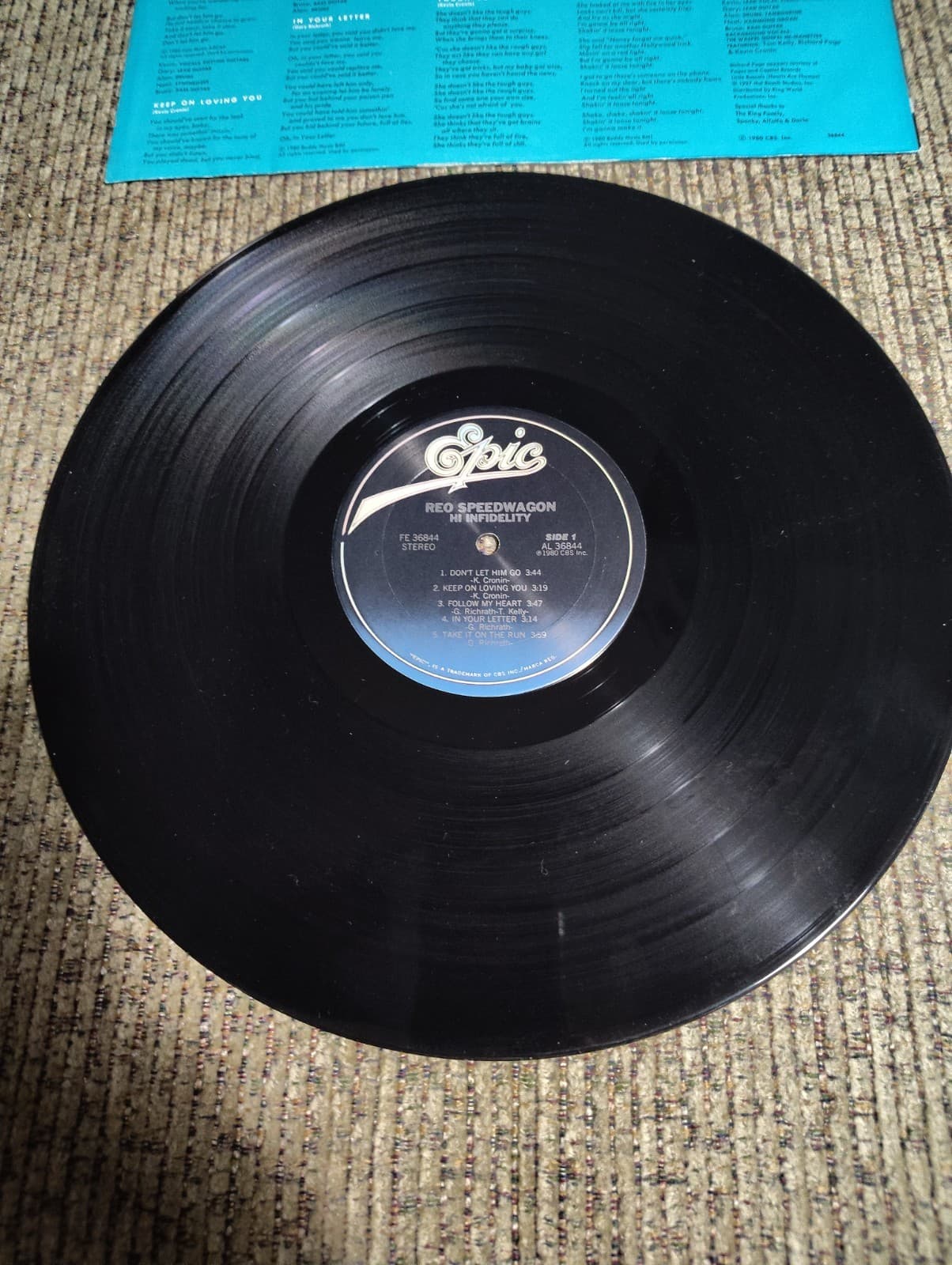 REO Speedwagon - Hi Infidelity LP 1980 Vinyl Record FE36844 VG+ - Thumbnail 4