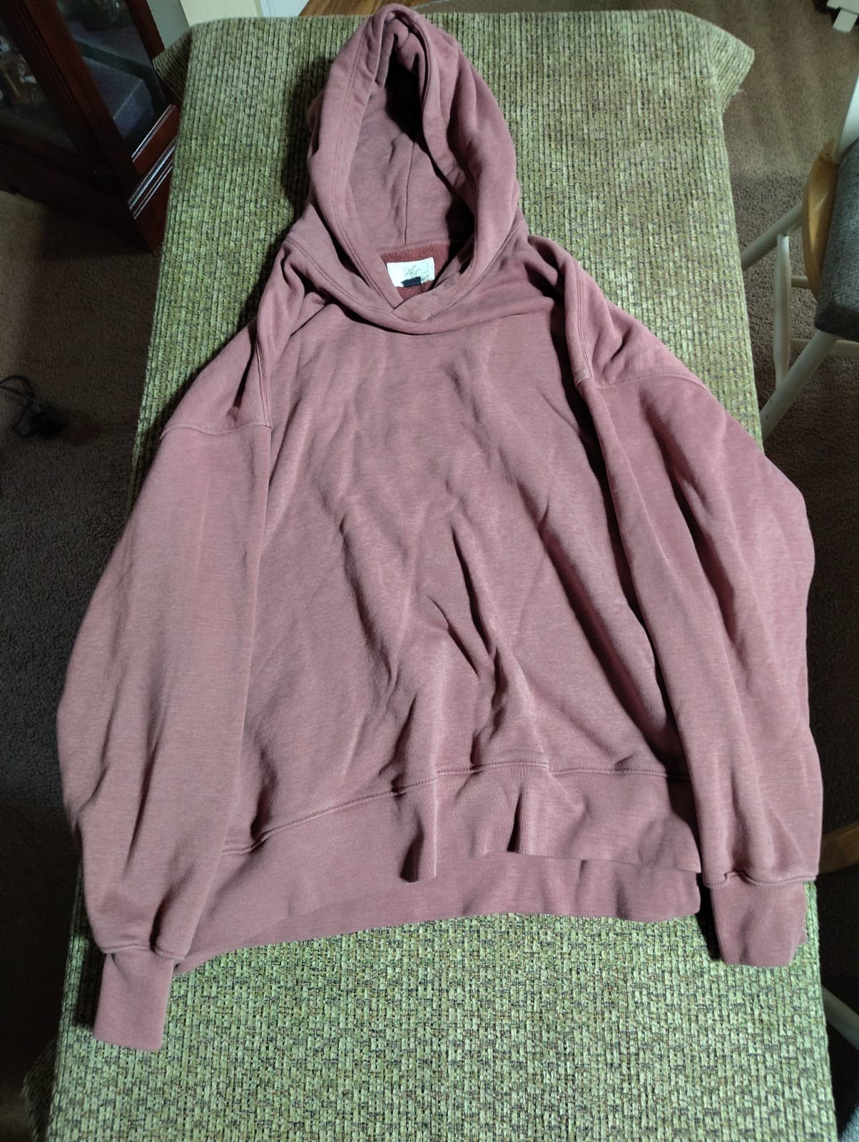 American Eagle Mens Hoodie *L/XL Soft Burgundy Long Sleeve Sweatshirt