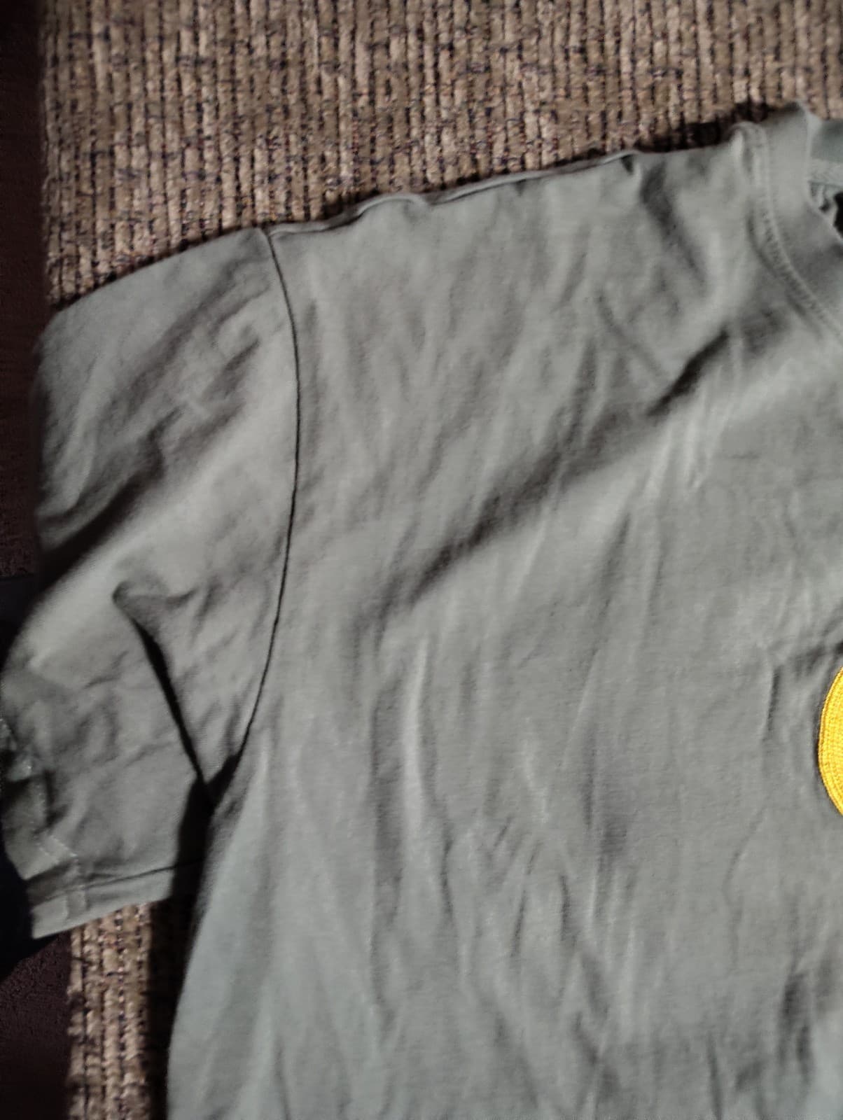 Forever 21 Short Sleeve T-Shirt Men's Medium - Thumbnail 2