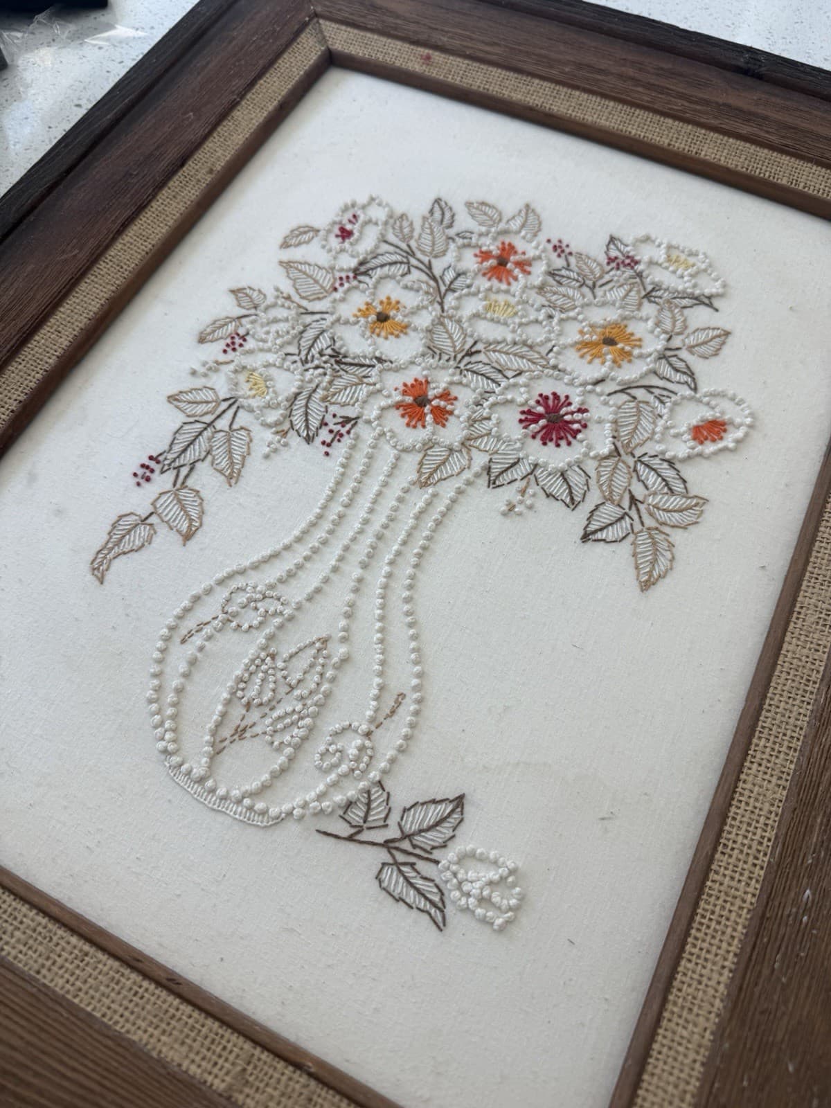 Vintage Framed Candlewick Floral Embroidery - Thumbnail 4