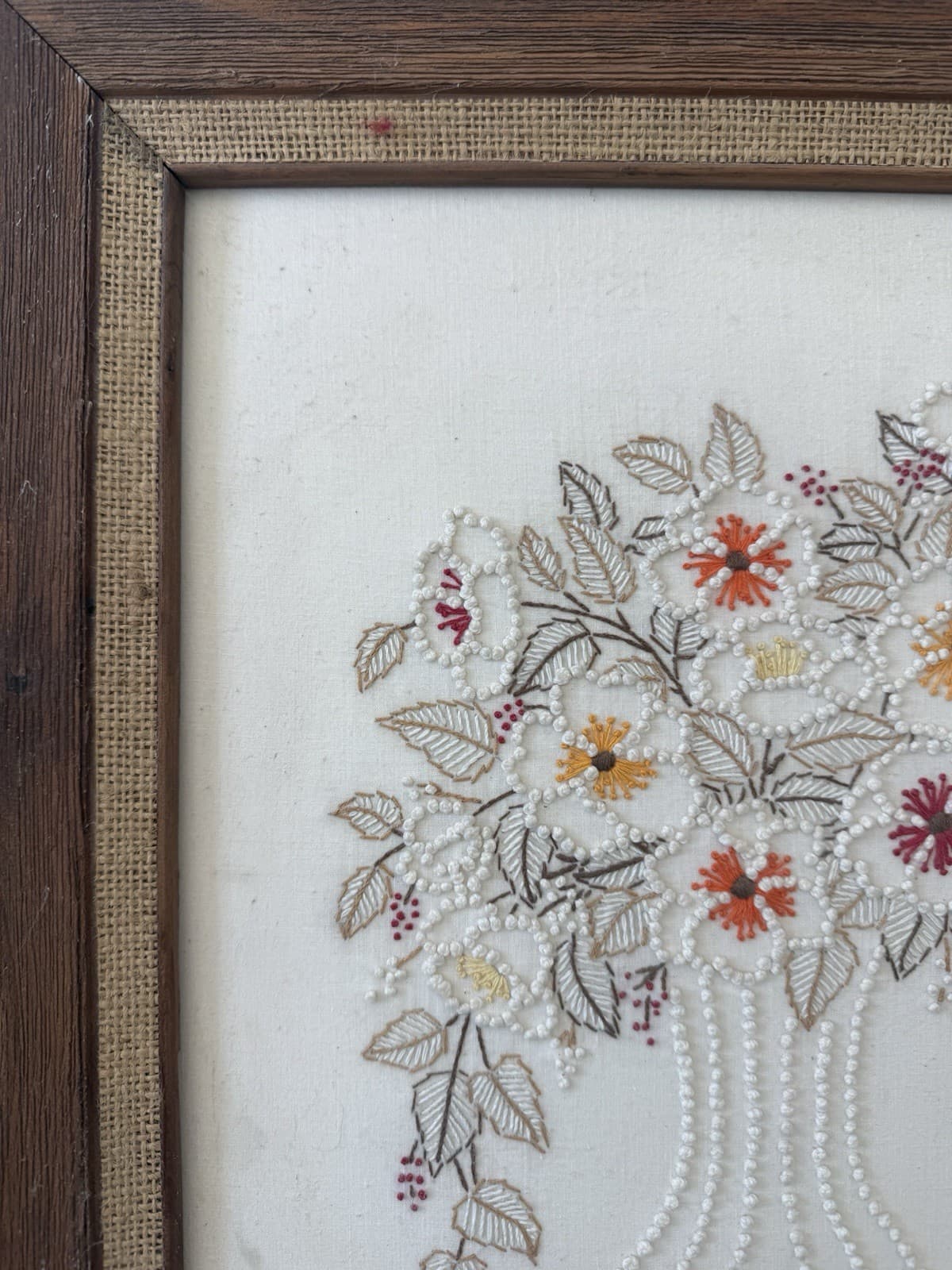 Vintage Framed Candlewick Floral Embroidery - Thumbnail 5