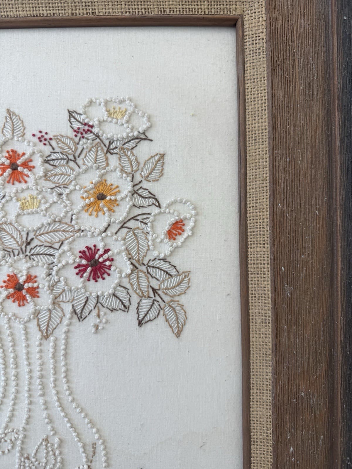 Vintage Framed Candlewick Floral Embroidery - Thumbnail 6