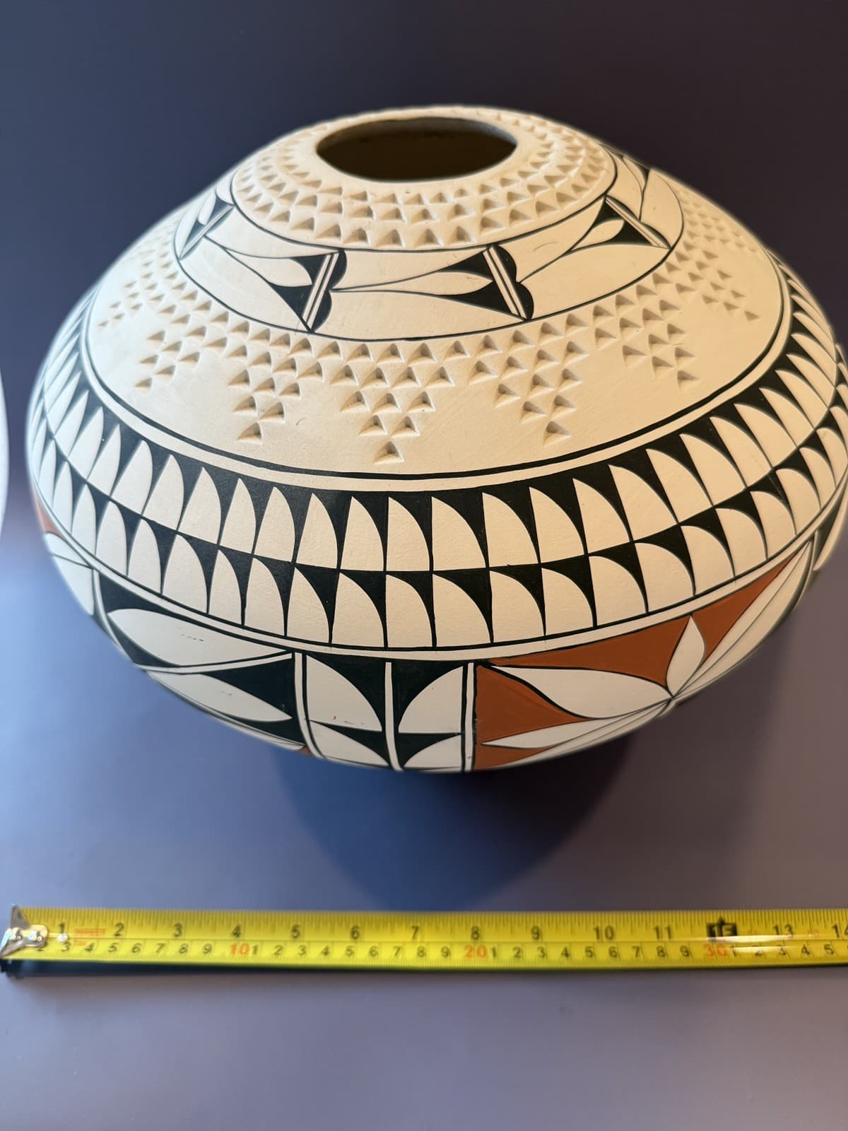Isleta Pueblo Pottery Vase Vintage Native American, Signed ML - Thumbnail 10