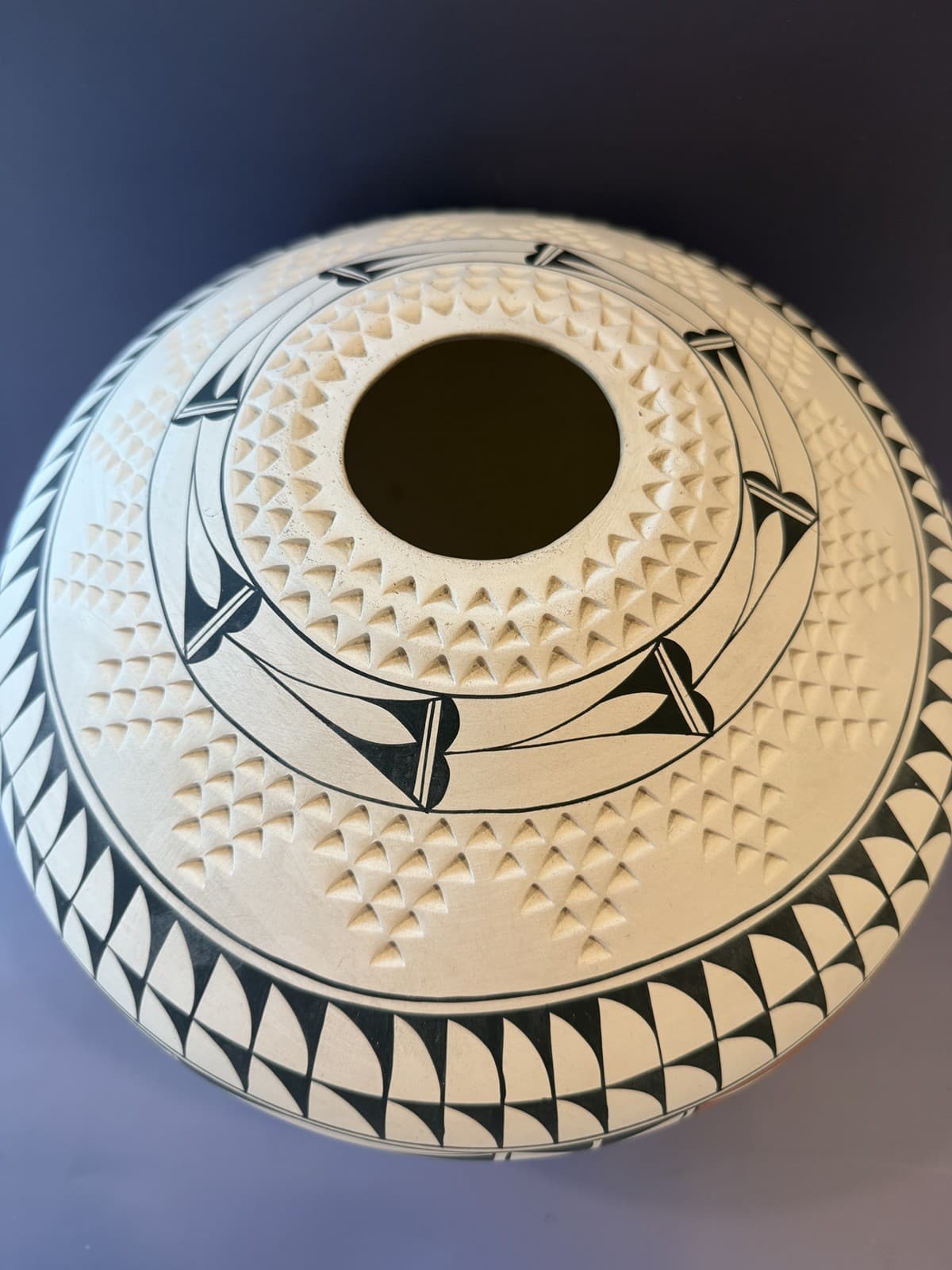 Isleta Pueblo Pottery Vase Vintage Native American, Signed ML - Thumbnail 8