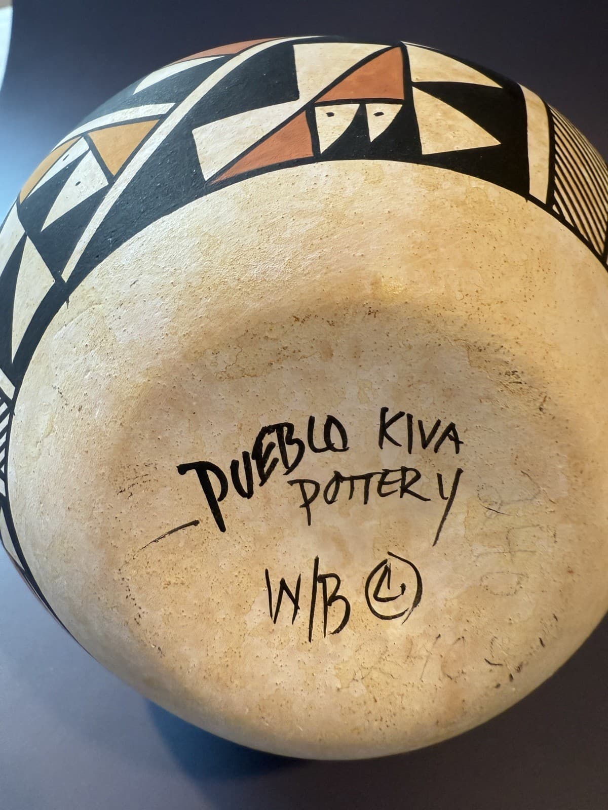 Pueblo Kiva Pottery Vase Vintage Native American, Signed - Thumbnail 8