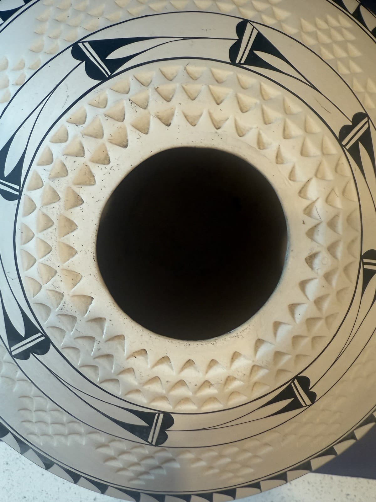 Isleta Pueblo Pottery Vase Vintage Native American, Signed ML - Thumbnail 9