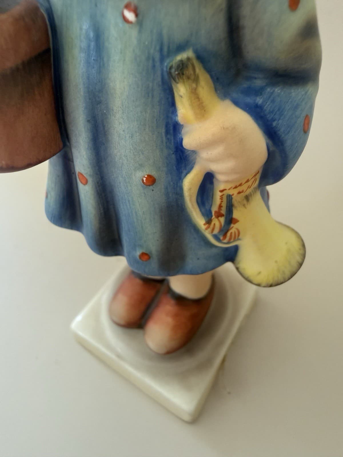 Goebel Hummel "Congratulations" Ceramic Figurine - Thumbnail 5