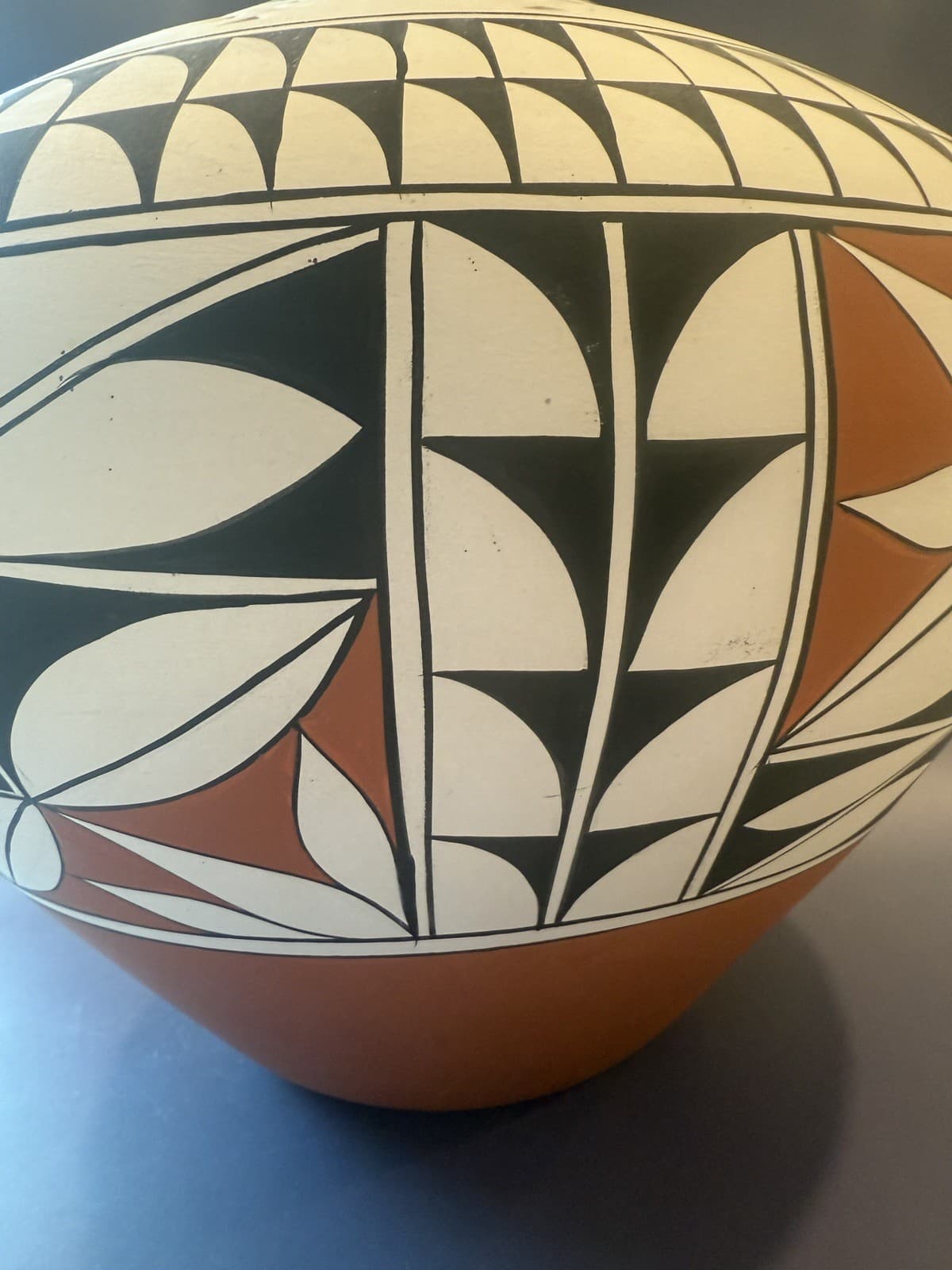 Isleta Pueblo Pottery Vase Vintage Native American, Signed ML - Thumbnail 6