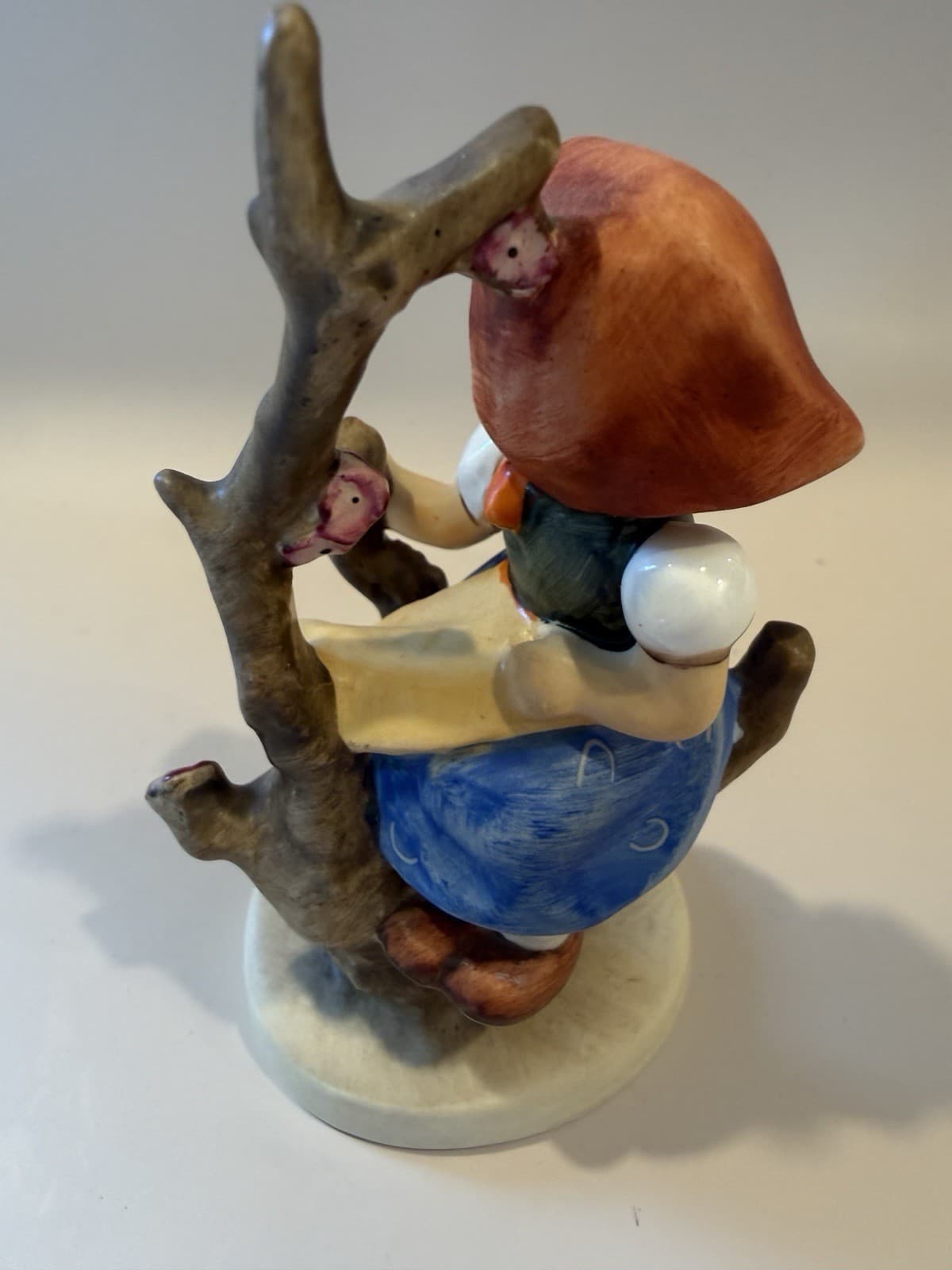 Goebel Hummel Figurine “Apple Tree Girl" - Thumbnail 5