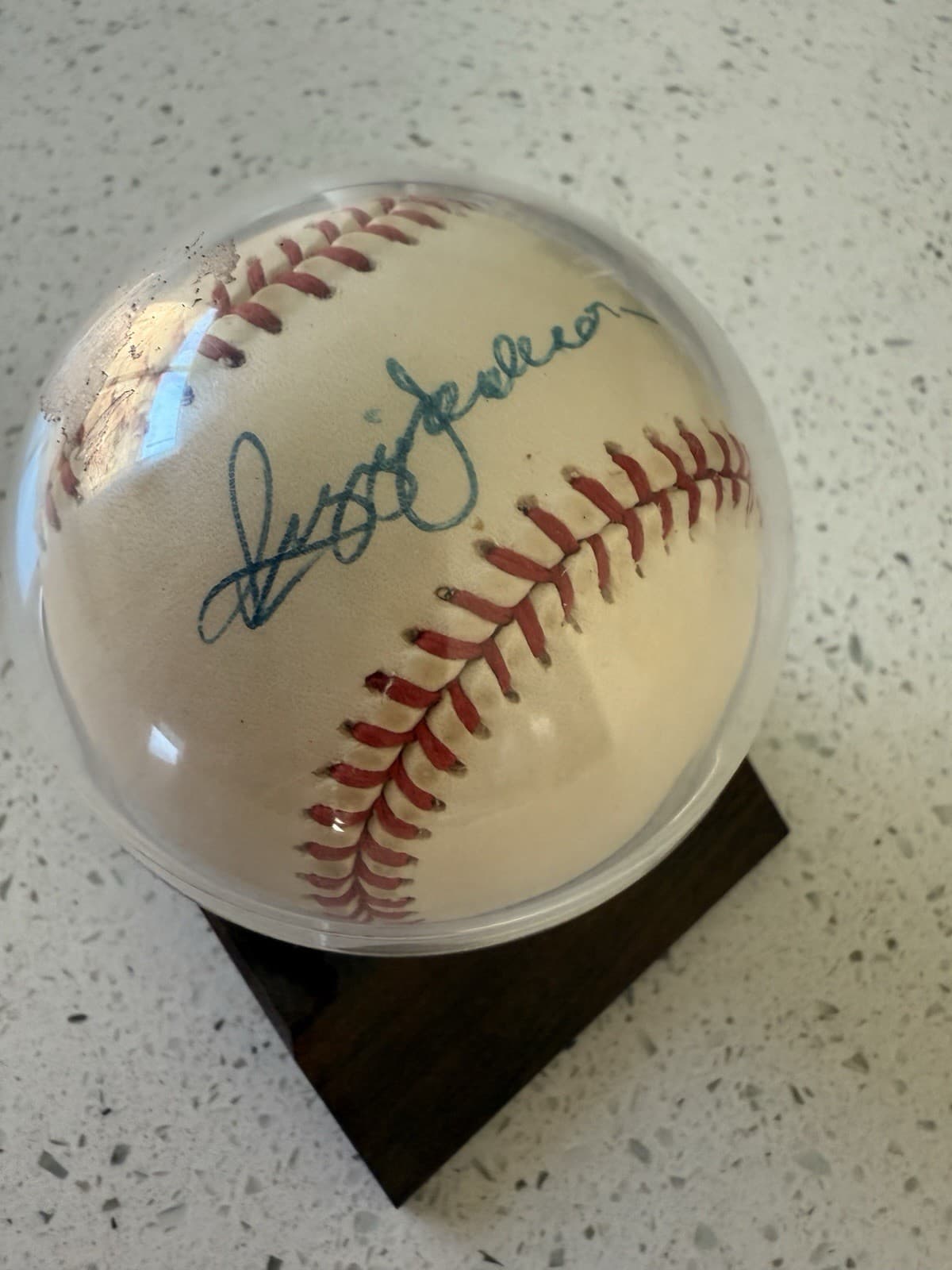 Reggie Jackson Autographed Baseball - Thumbnail 6