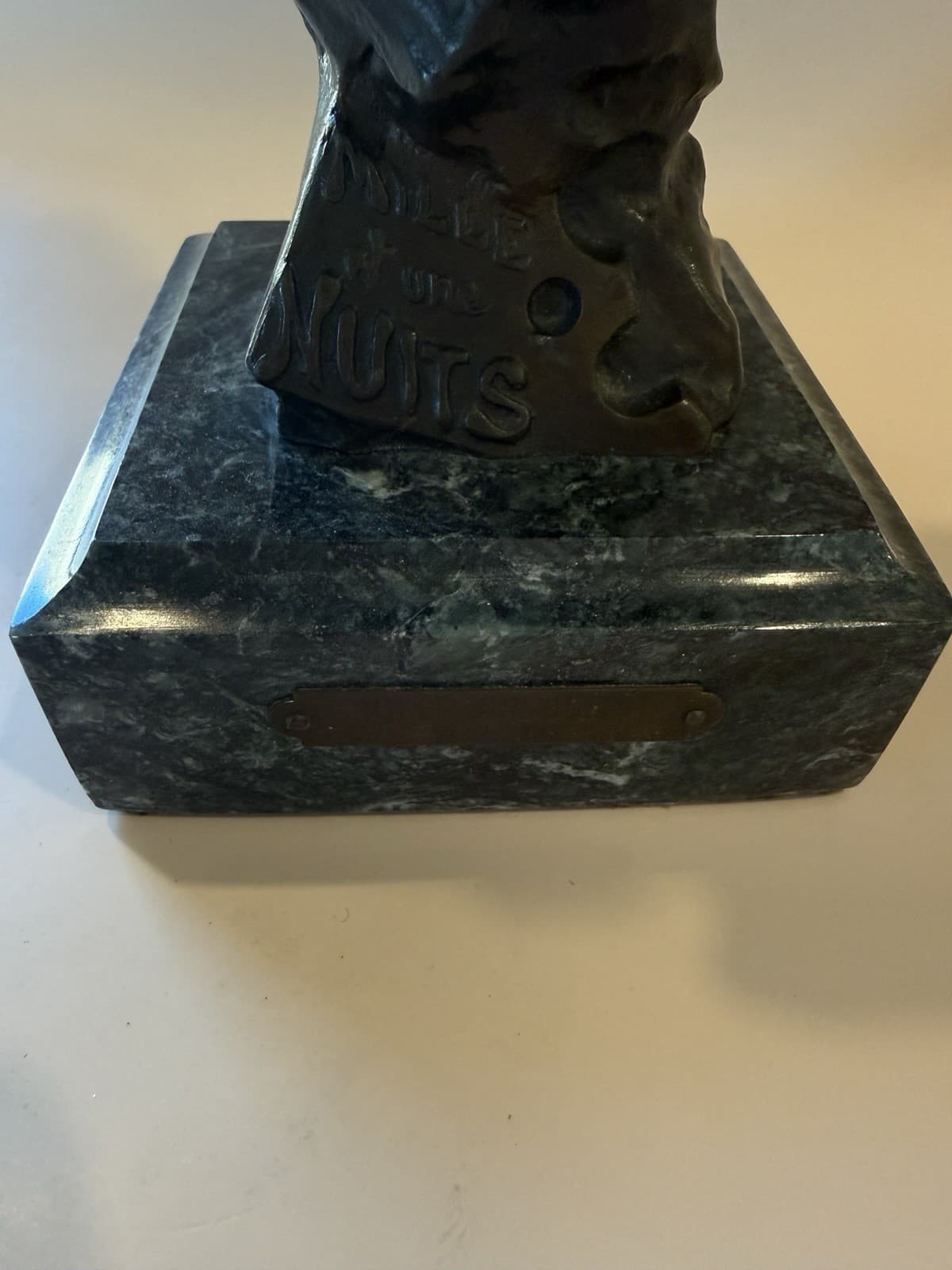 Vintage Bronze Bust Sculpture "Mlle et une Nuits" by Emmanuel Villanis - Thumbnail 5