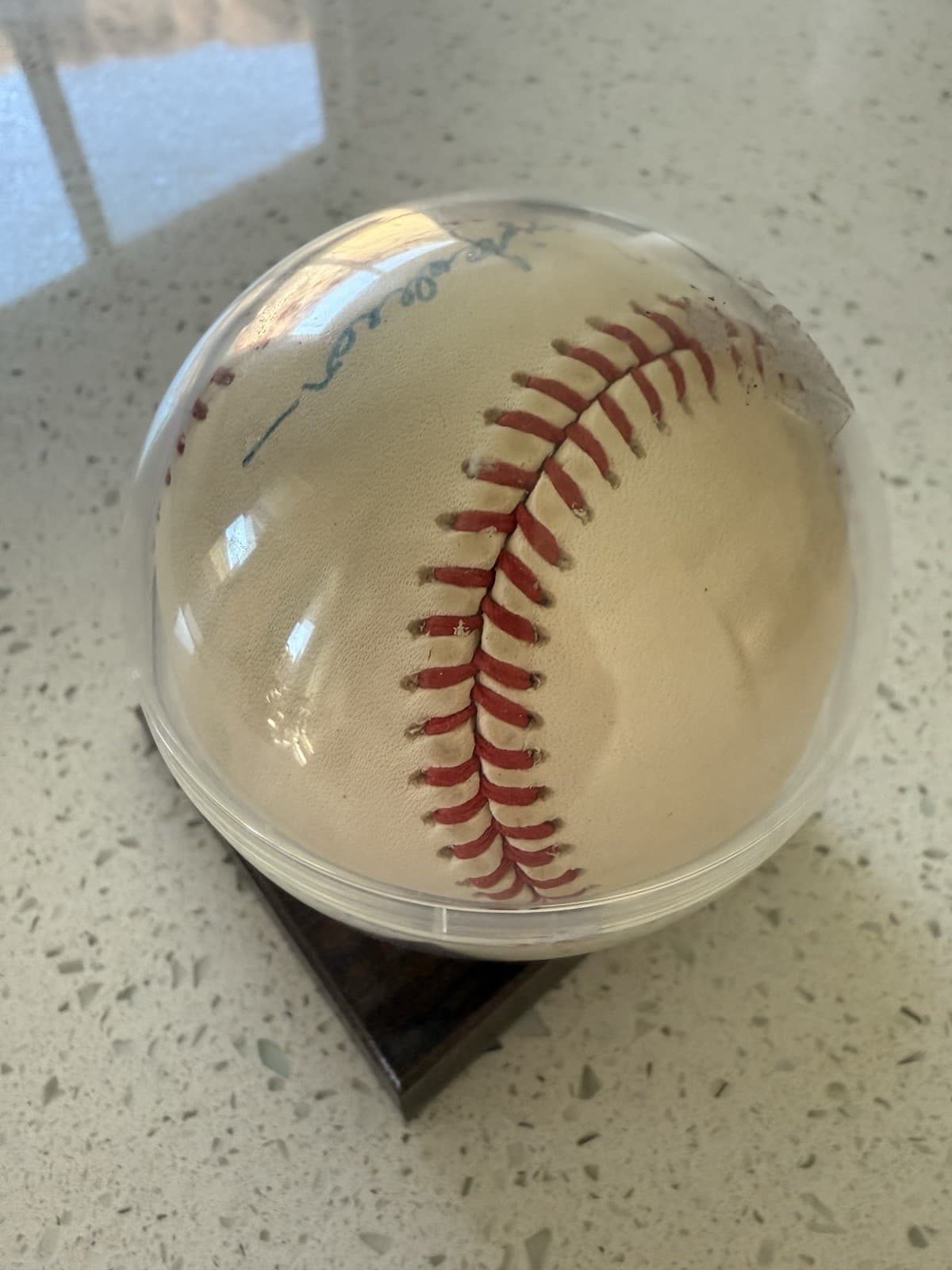 Reggie Jackson Autographed Baseball - Thumbnail 4